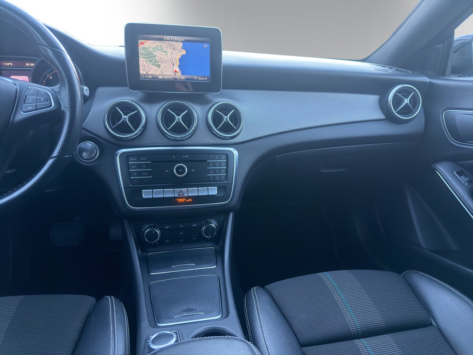 MERCEDES-BENZ CLA Shooting Brake 200 Night Star 7G-DCT-image-10