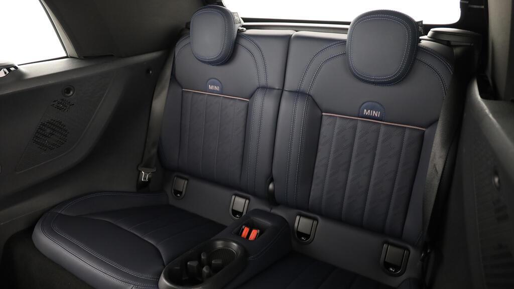 MINI Cooper S Cabrio-image-19
