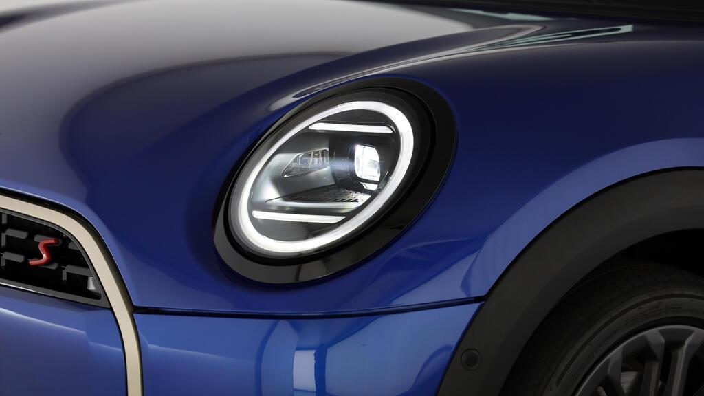 MINI Cooper S Cabrio-image-15