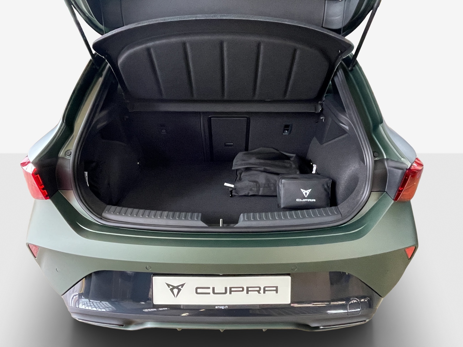 CUPRA LEON 1.5 e-HYBRID pHEV Prime Edition VZ DSG-image-12