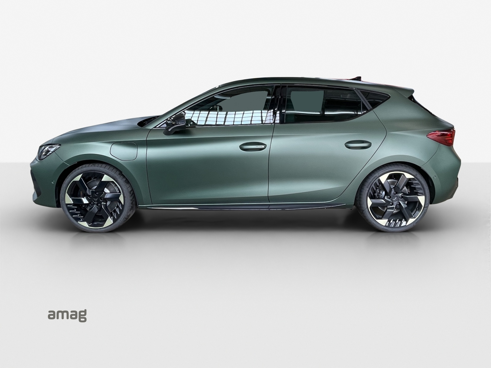 CUPRA LEON 1.5 e-HYBRID pHEV Prime Edition VZ DSG-image-1