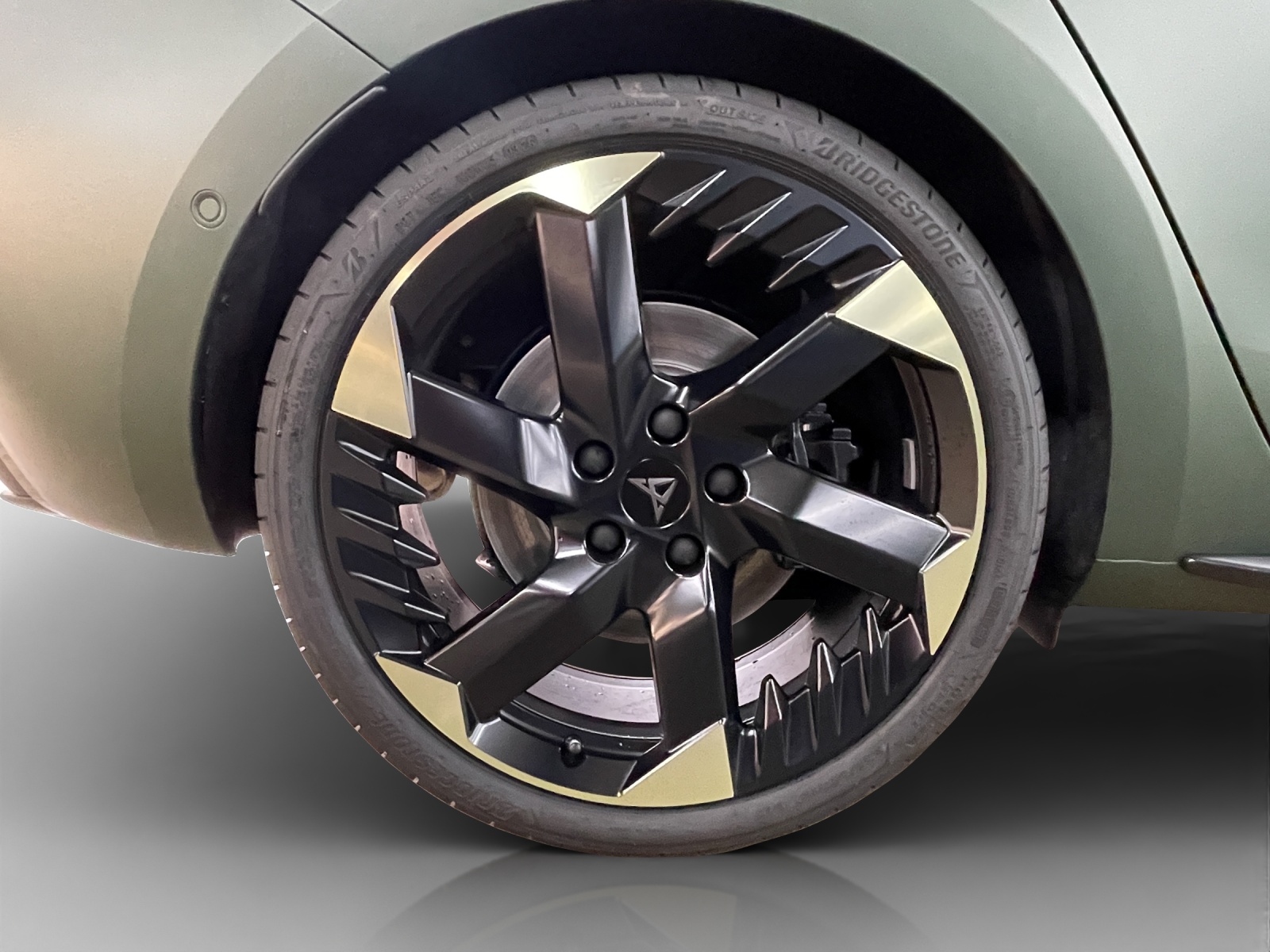 CUPRA LEON 1.5 e-HYBRID pHEV Prime Edition VZ DSG-image-13