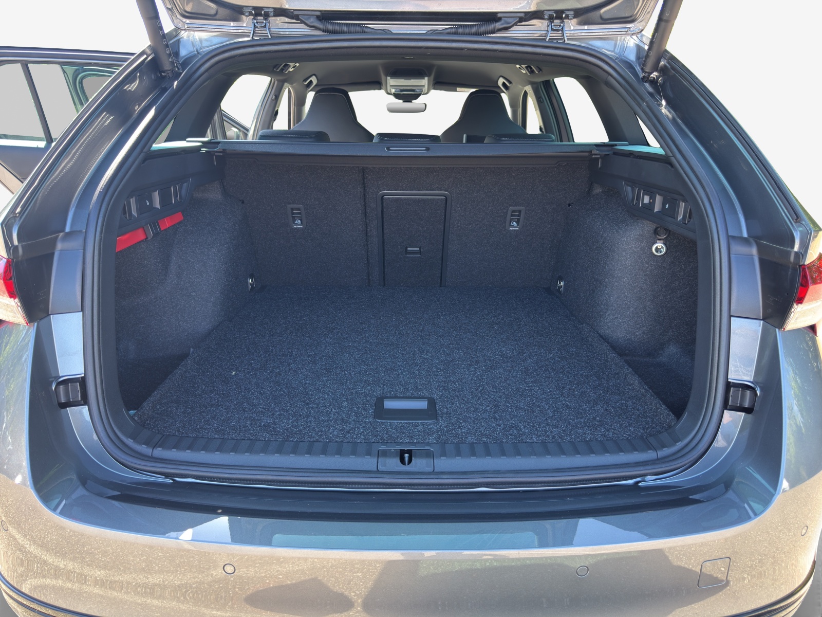 SKODA Octavia Sportline Dynamic-image-11
