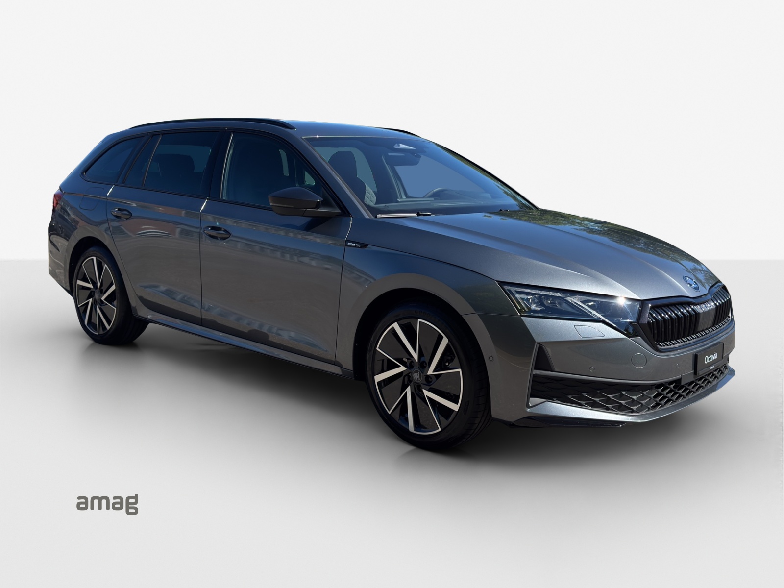 SKODA Octavia Sportline Dynamic-image-5