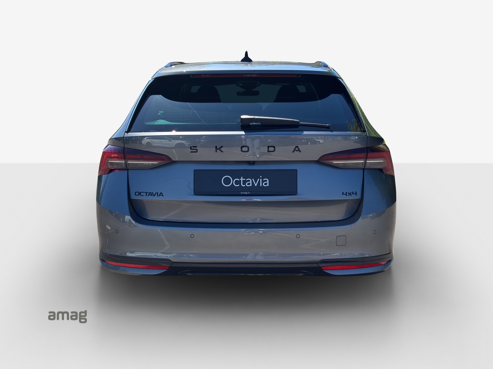 SKODA Octavia Sportline Dynamic-image-3