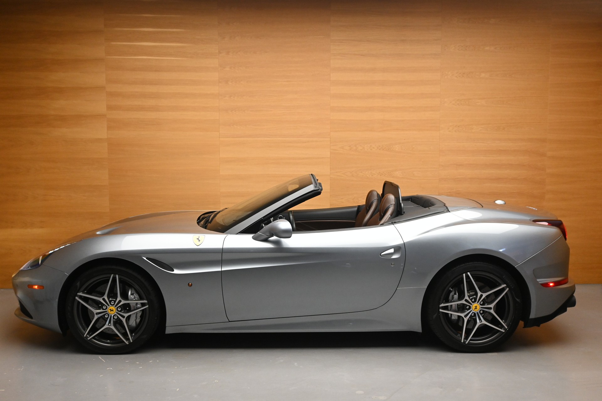 FERRARI California 3.9 V8 T-image-4