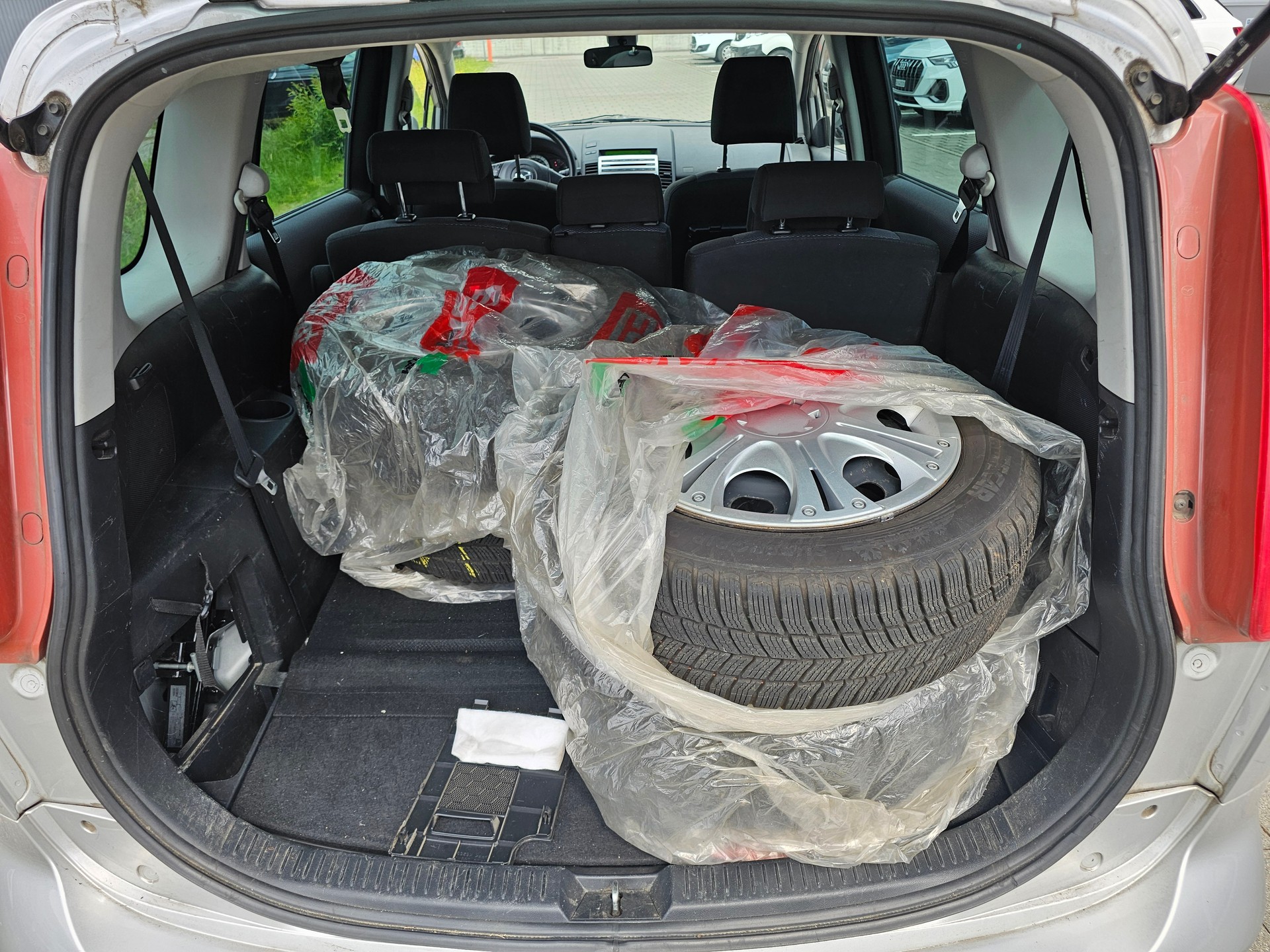 MAZDA 5 1.8 16V Youngster-image-9