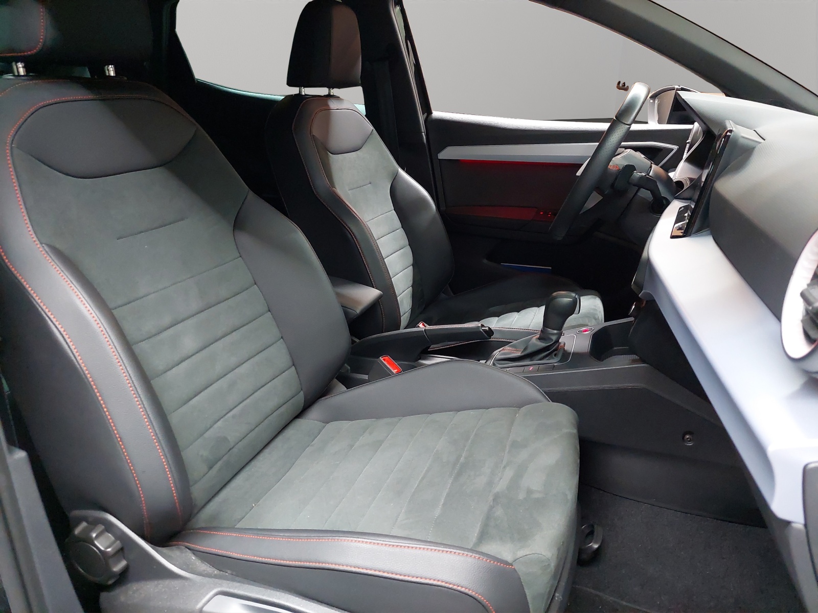 SEAT Ibiza 1.0 EcoTSI FR DSG-image-8