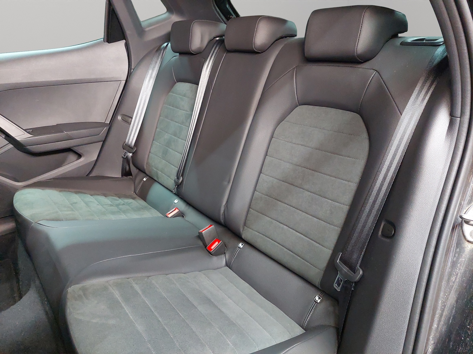 SEAT Ibiza 1.0 EcoTSI FR DSG-image-7
