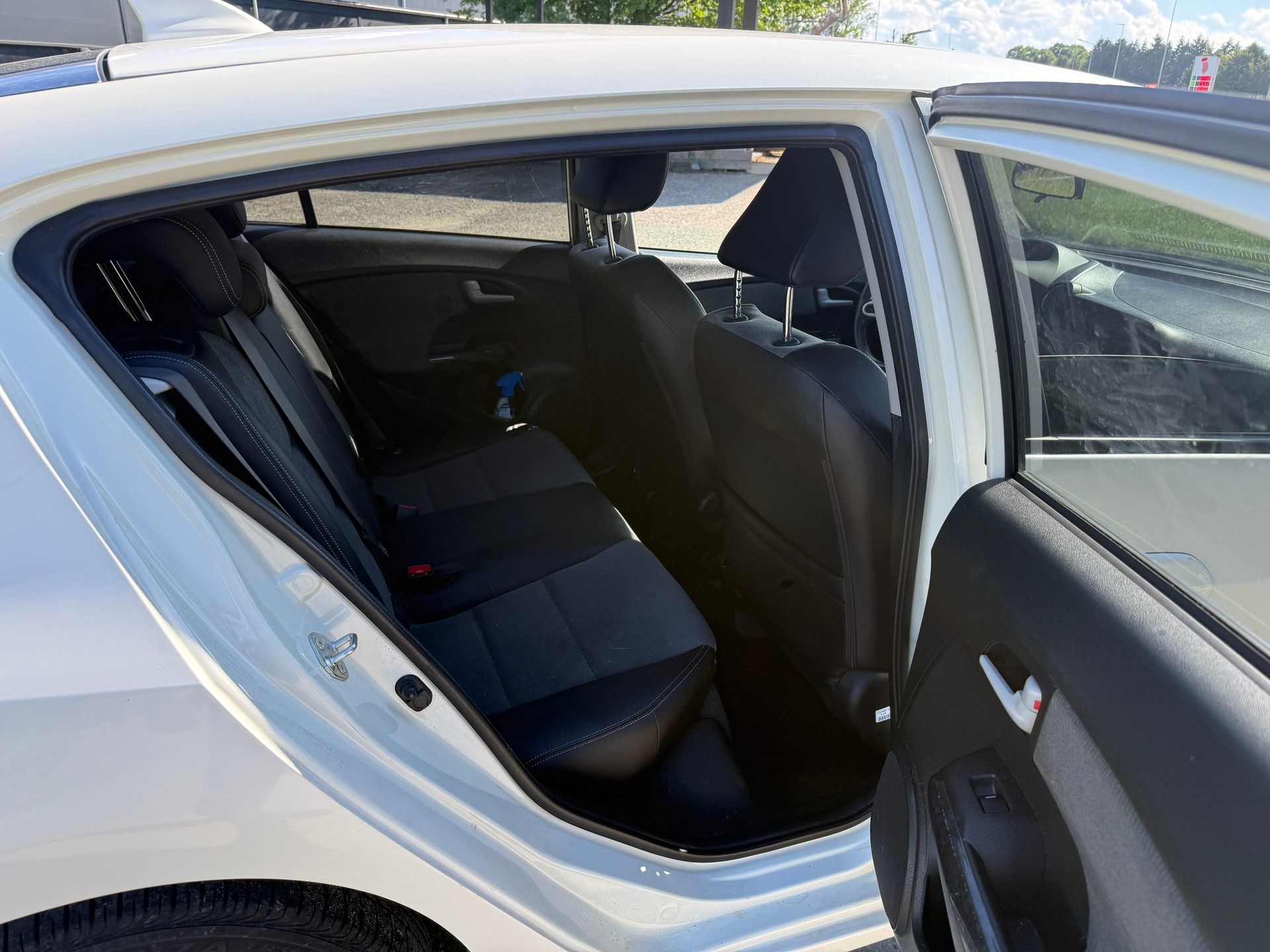 HONDA Insight 1.3i Hybrid Executive CVT-image-8