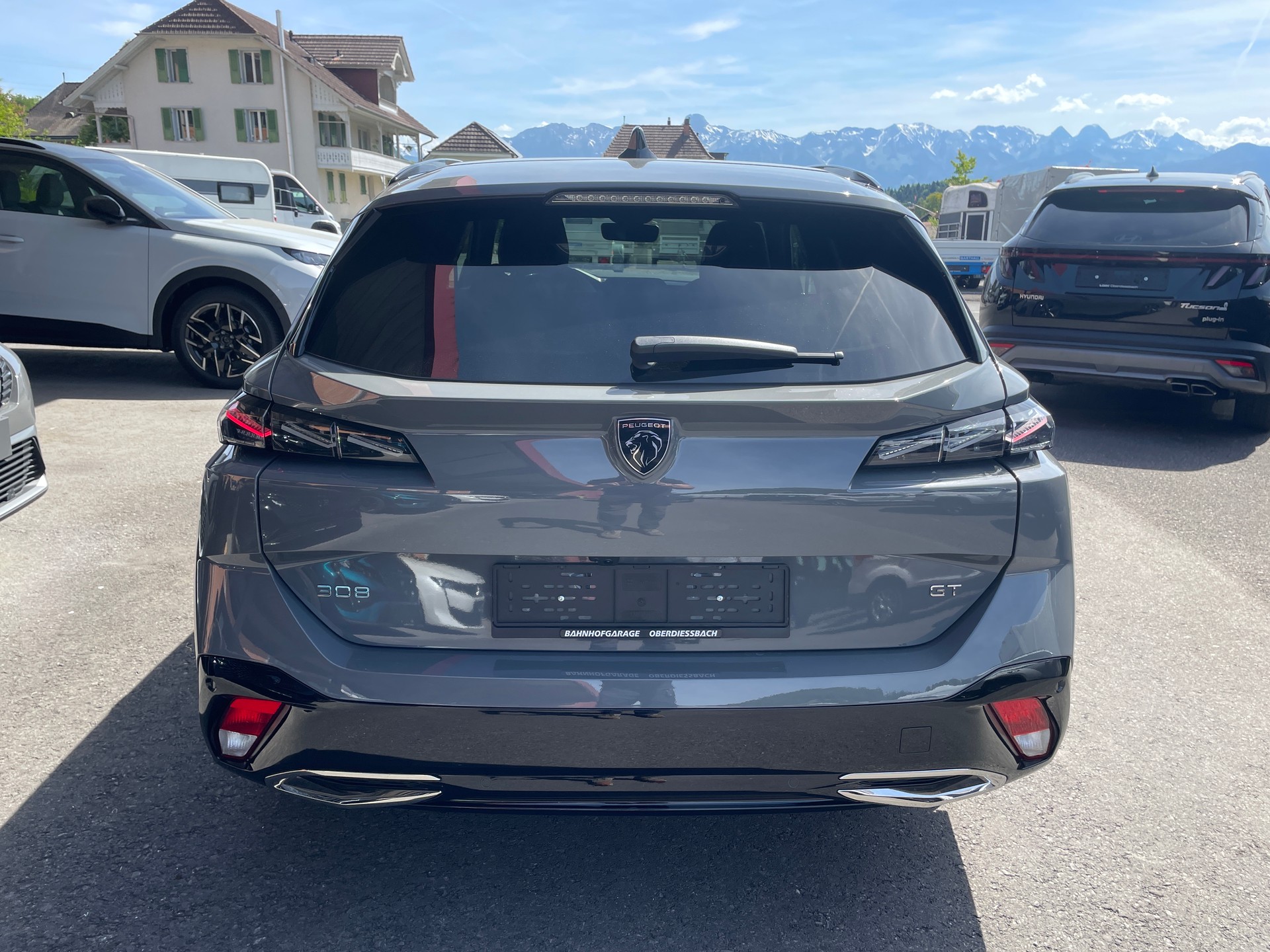 PEUGEOT 308 SW 1.2 HEV 136 GT-image-4