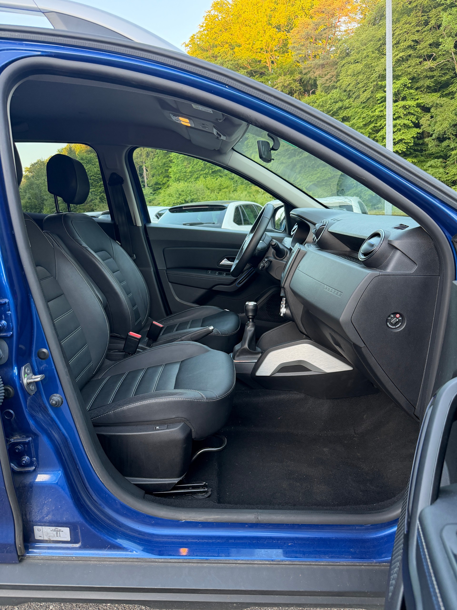 DACIA Duster TCe 150 Celebration 4x4-image-10