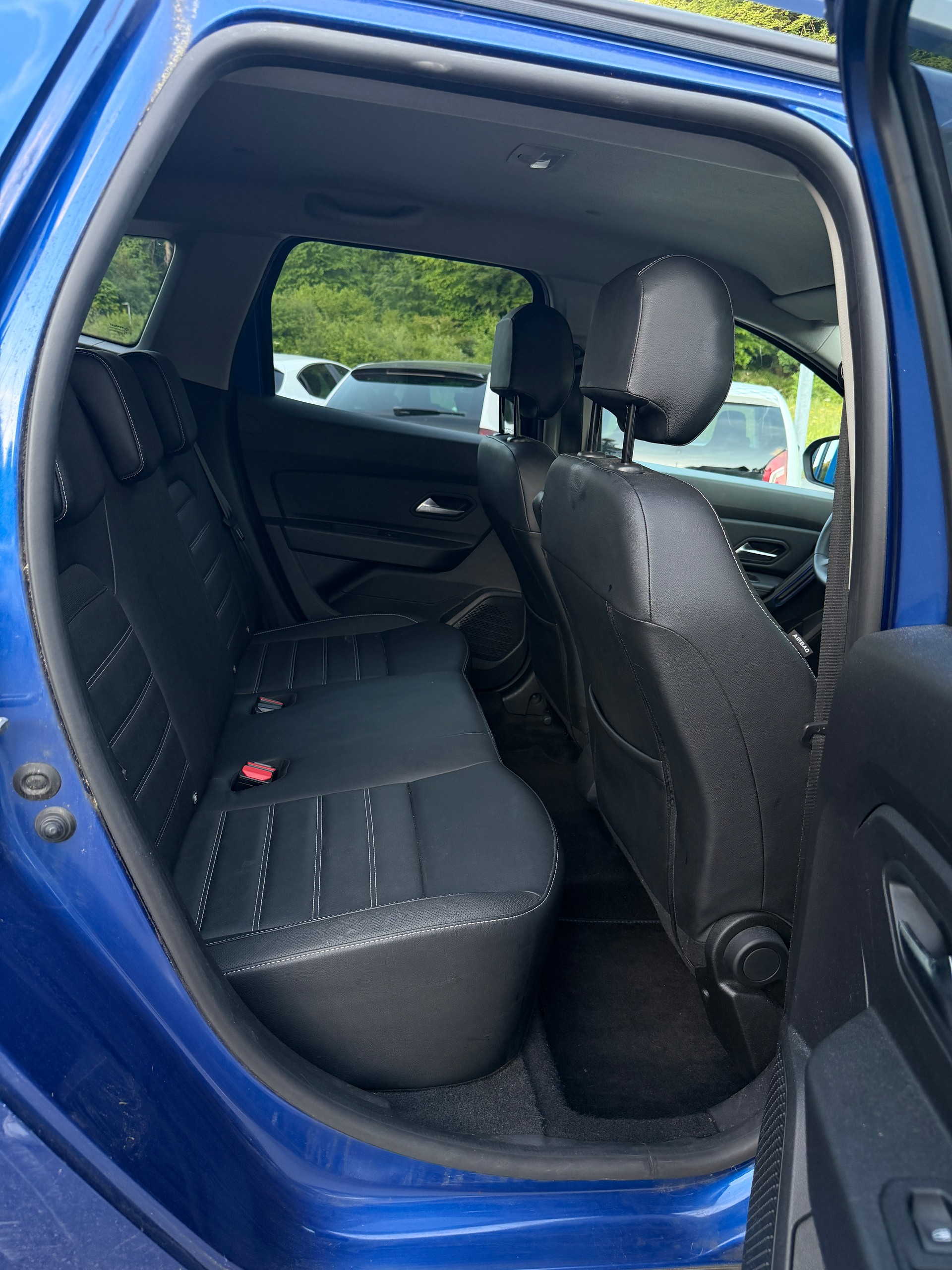 DACIA Duster TCe 150 Celebration 4x4-image-11