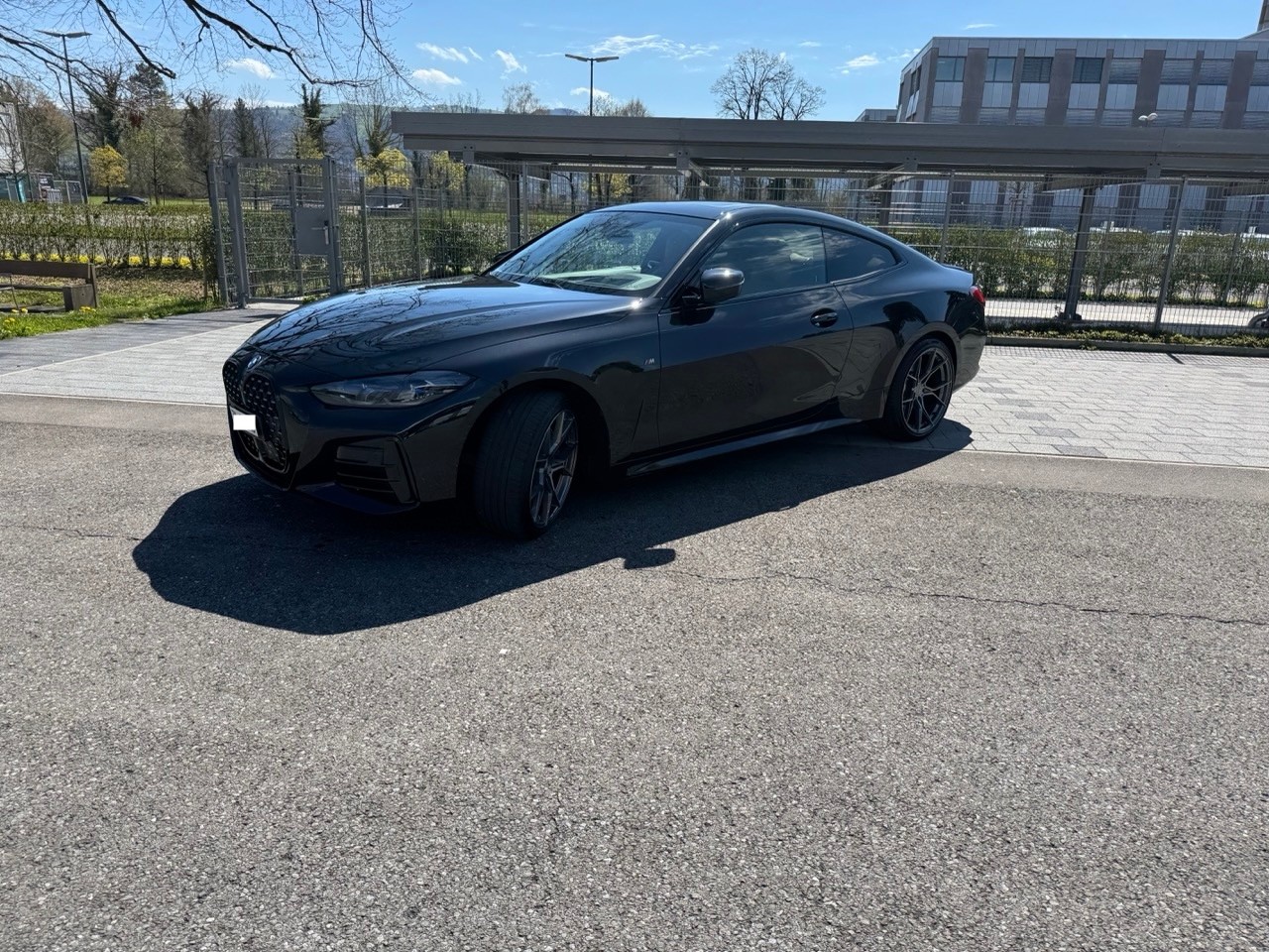 BMW M440i xDrive-image-2