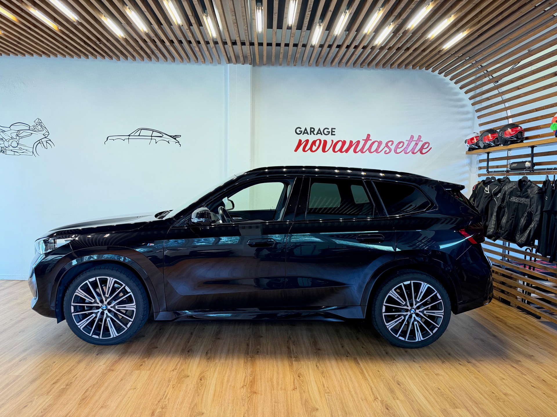 BMW X1 xDrive 23i 48V M Sport-image-5