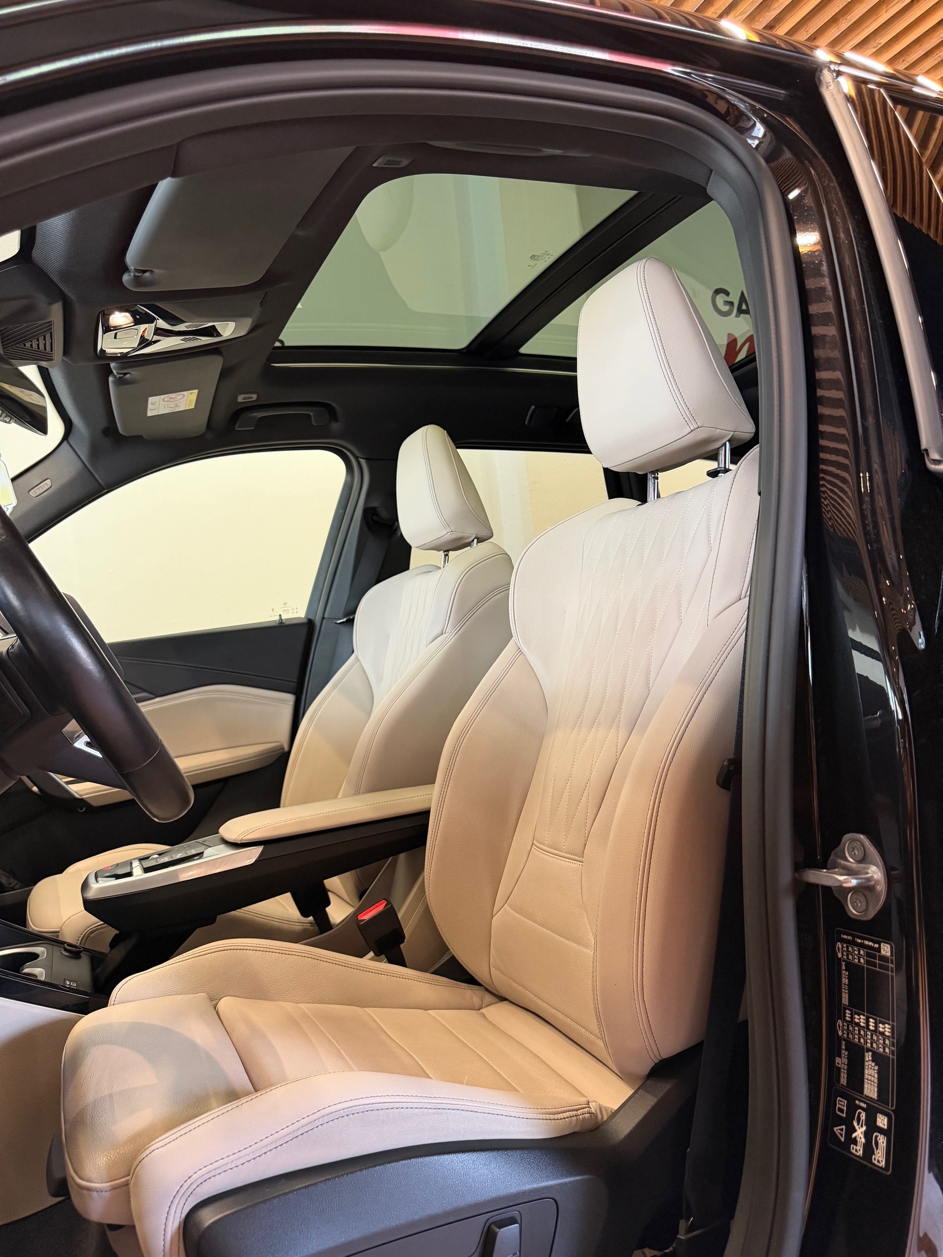 BMW X1 xDrive 23i 48V M Sport-image-7