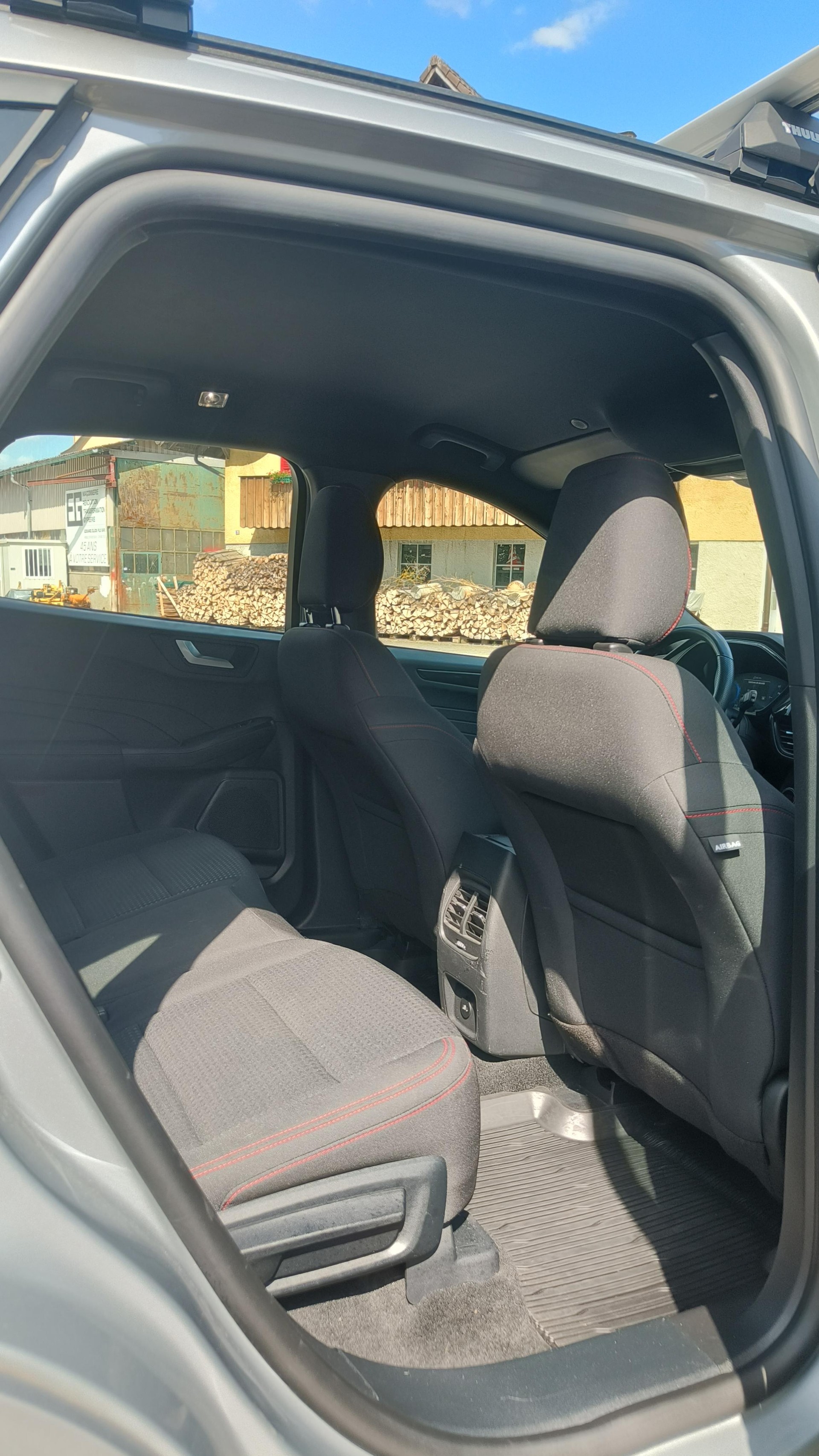 FORD Kuga 2.5 PHEV ST-Line 2WD-image-8