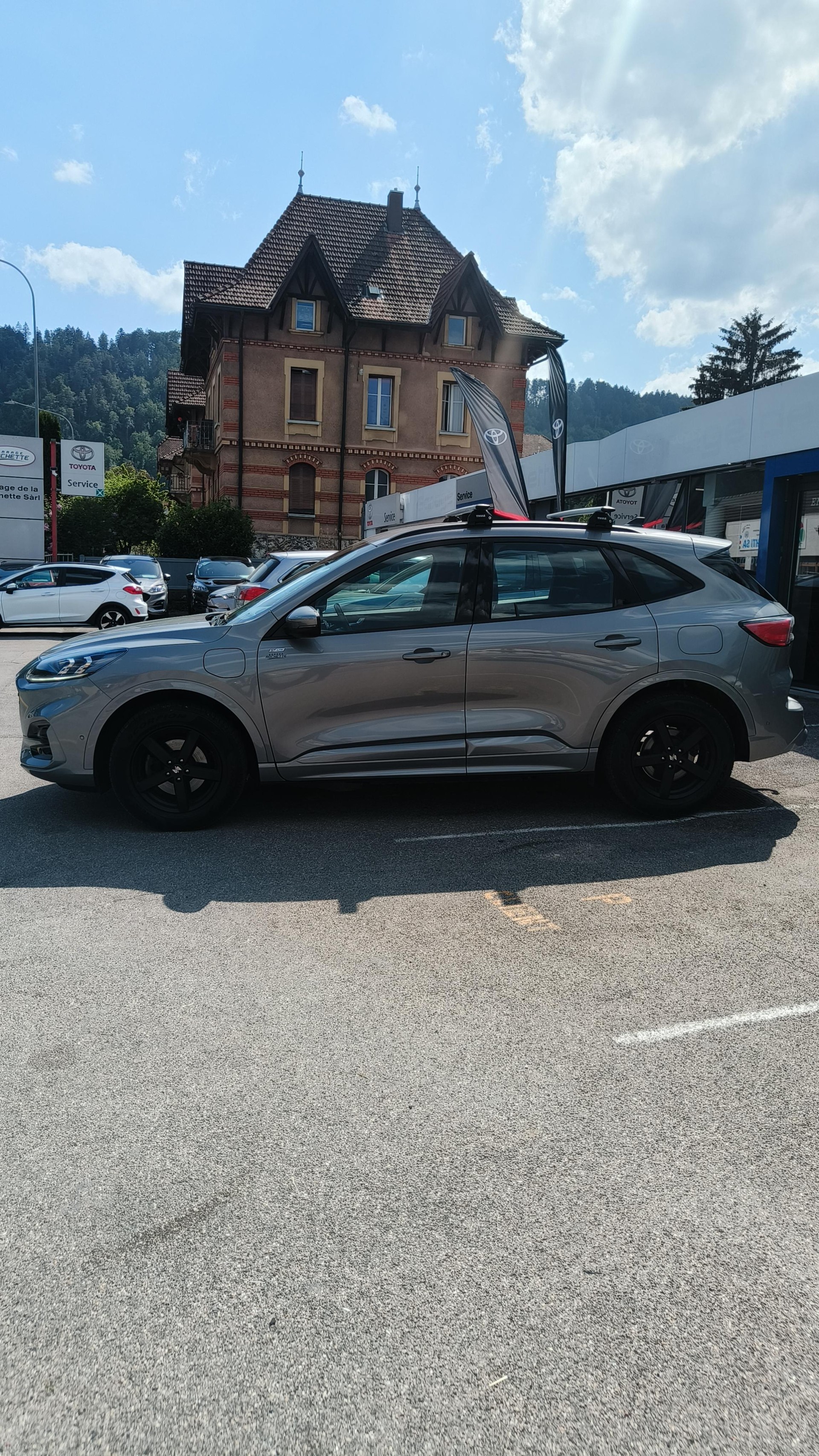 FORD Kuga 2.5 PHEV ST-Line 2WD-image-2