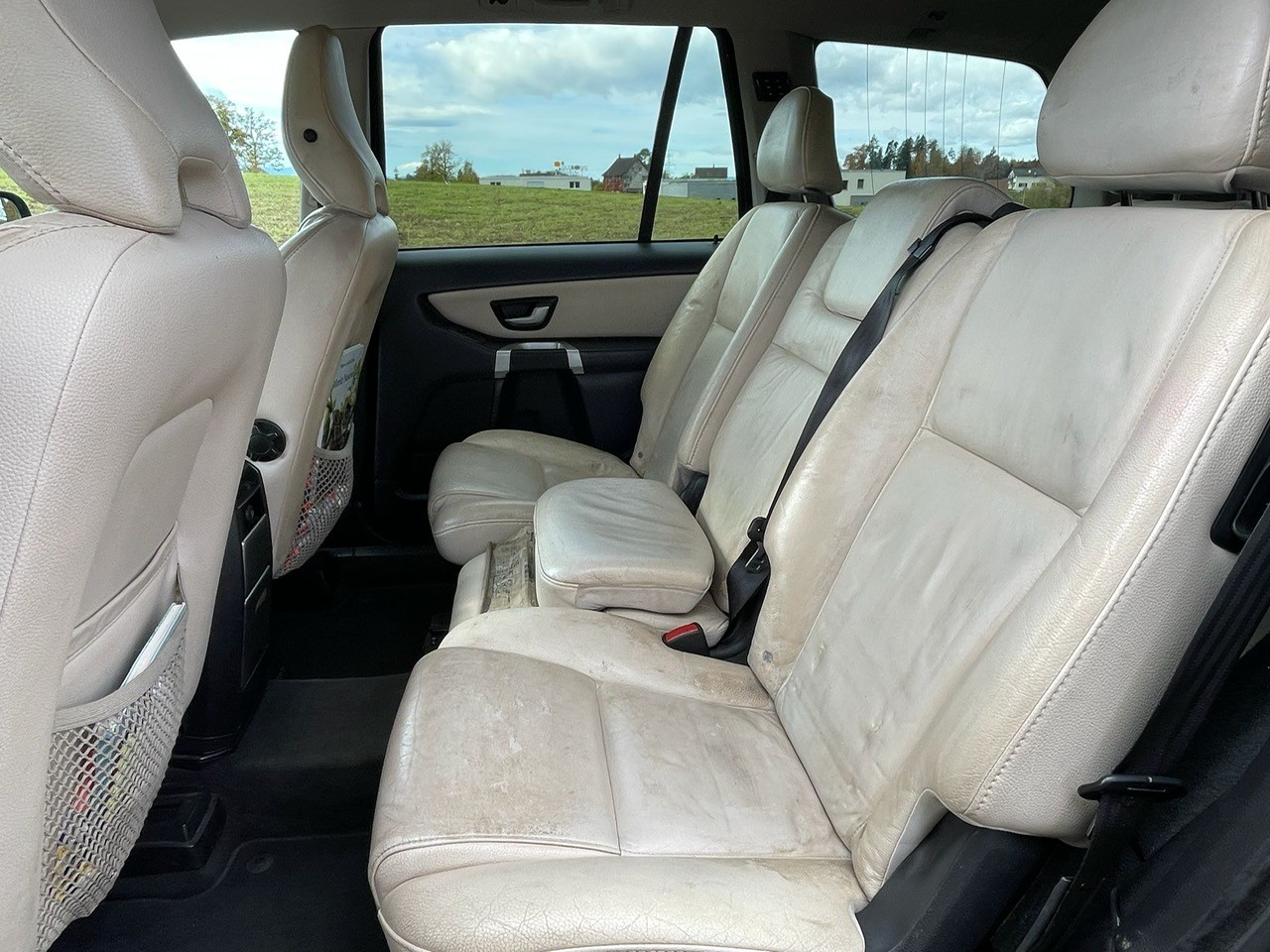 VOLVO XC90 2.5T AWD Momentum Geartronic-image-8