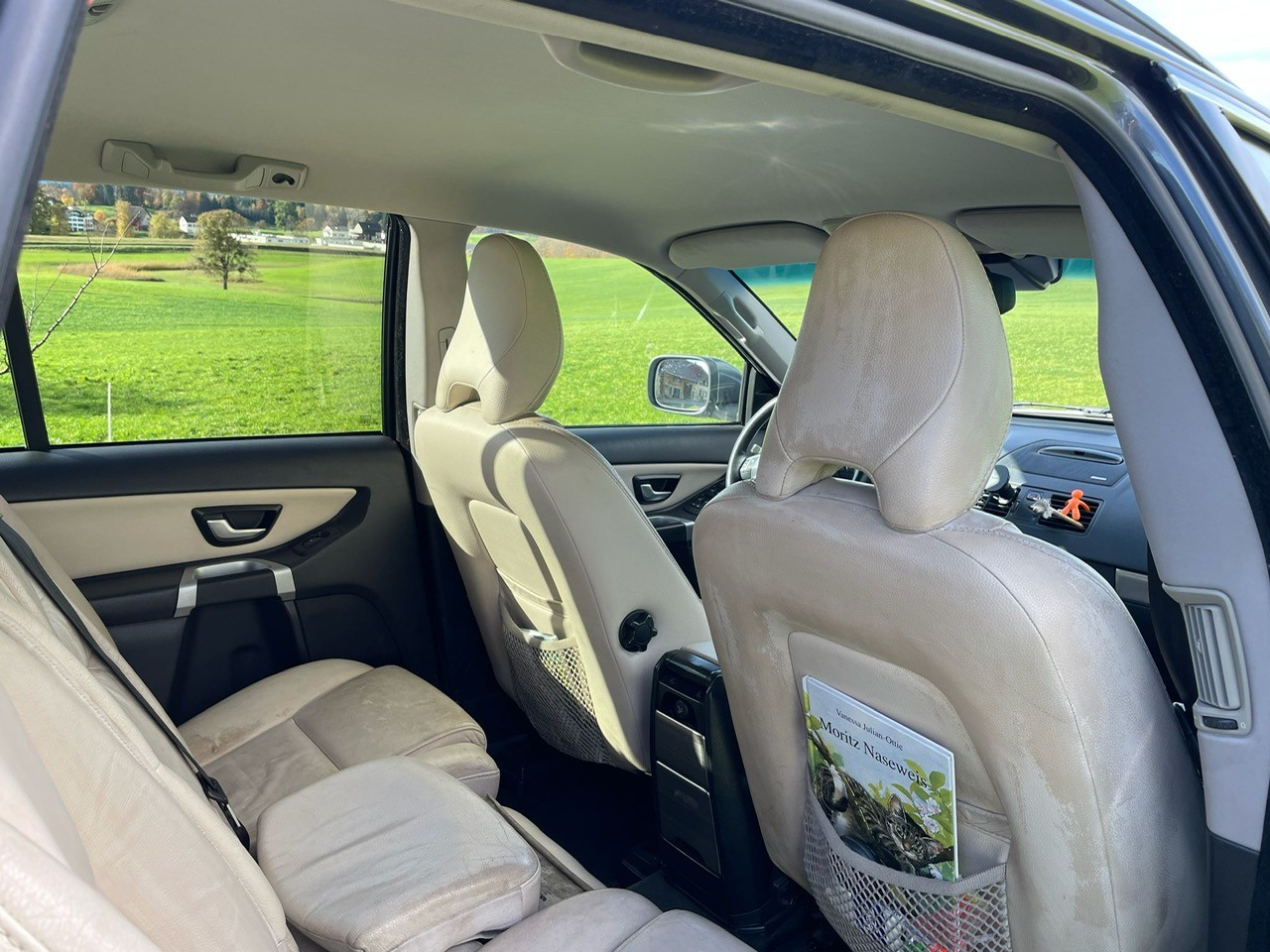 VOLVO XC90 2.5T AWD Momentum Geartronic-image-7