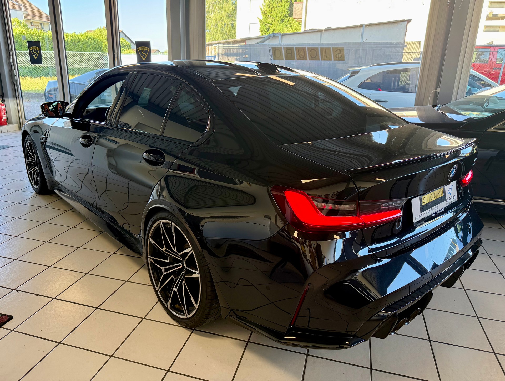 BMW M3 Competition M xDrive-image-7