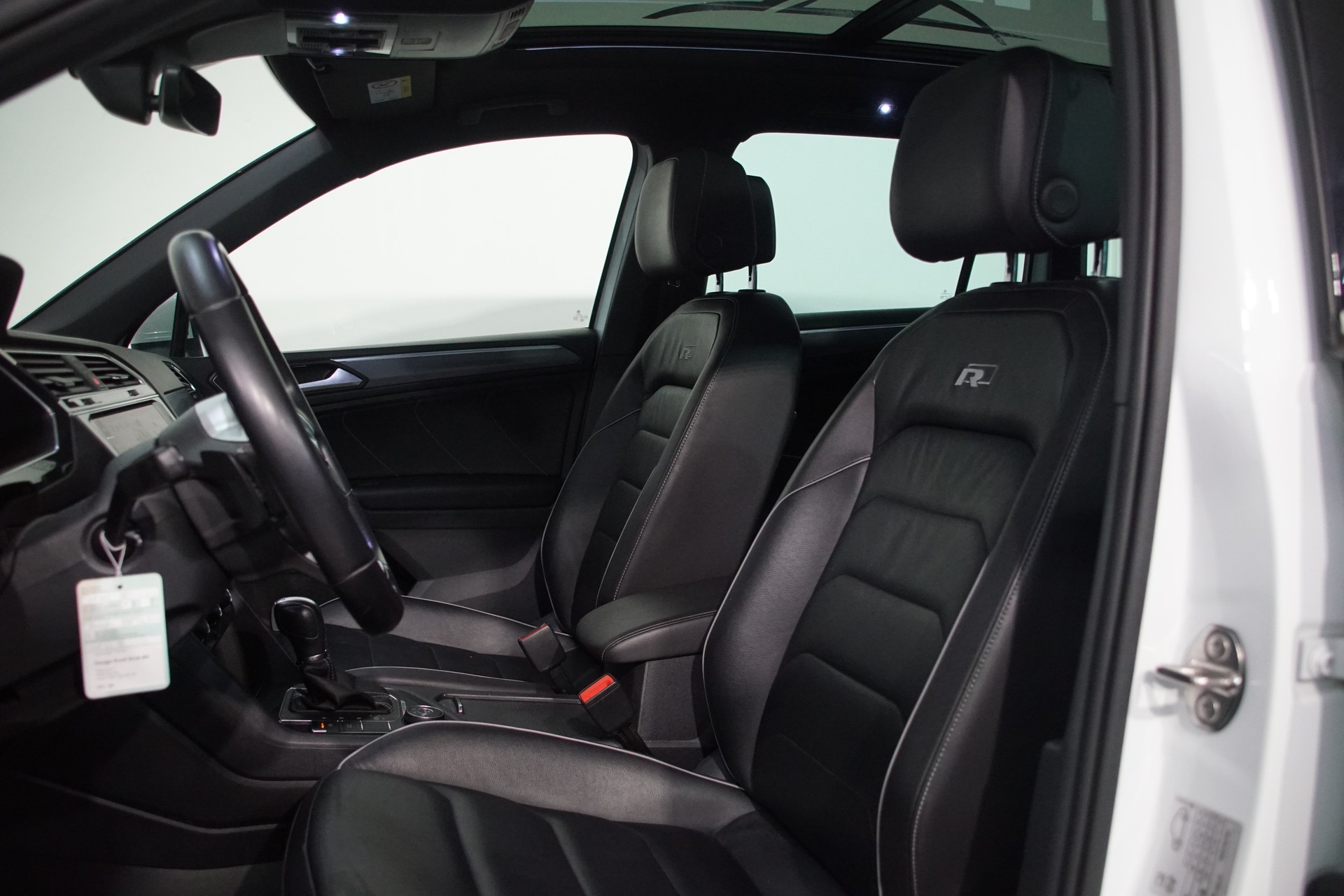 VW Tiguan 2.0TSI R-Line Highline 4Motion DSG-image-11