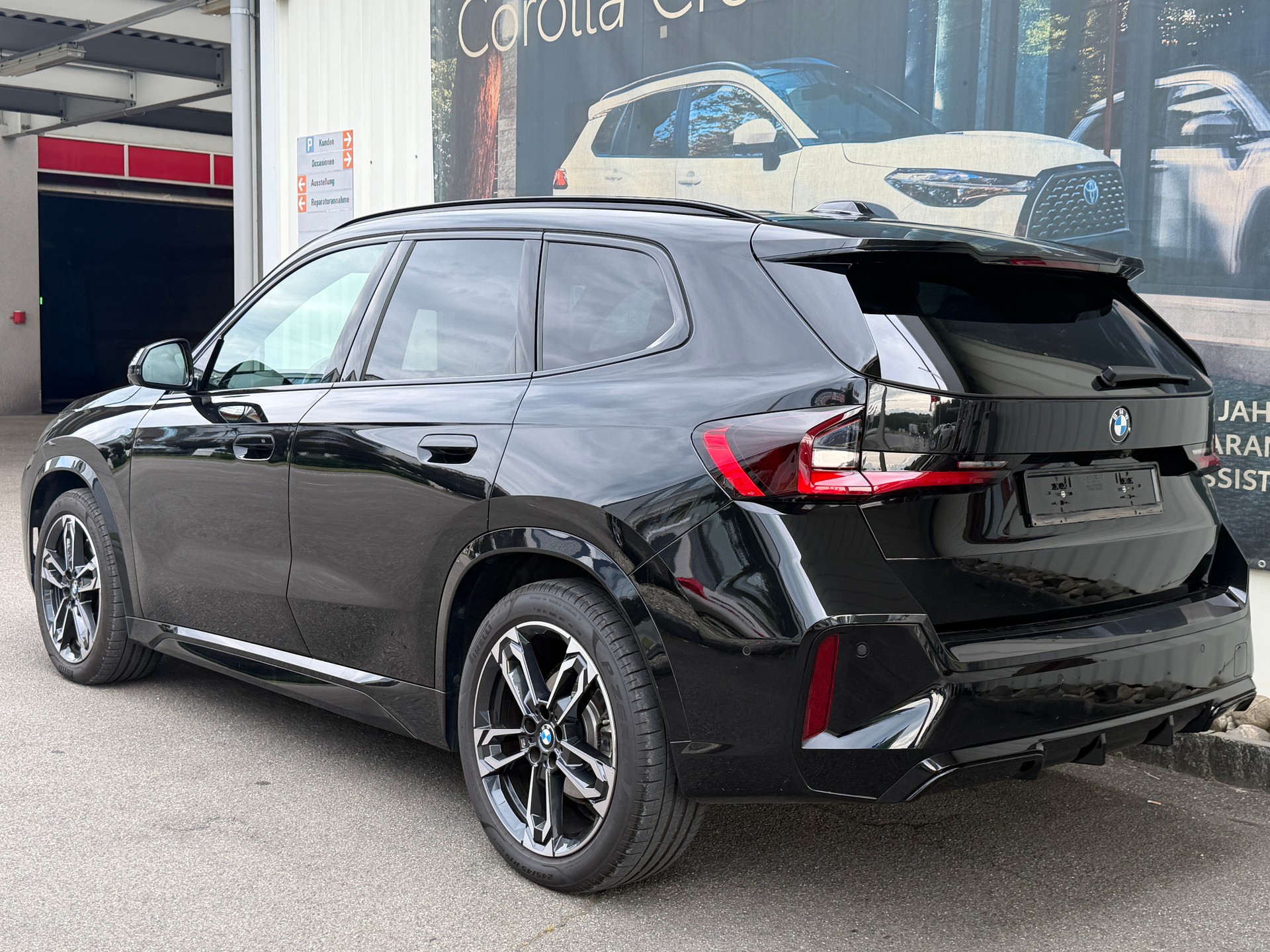 BMW X1 xDrive 23i 48V M Sport Pro-image-4