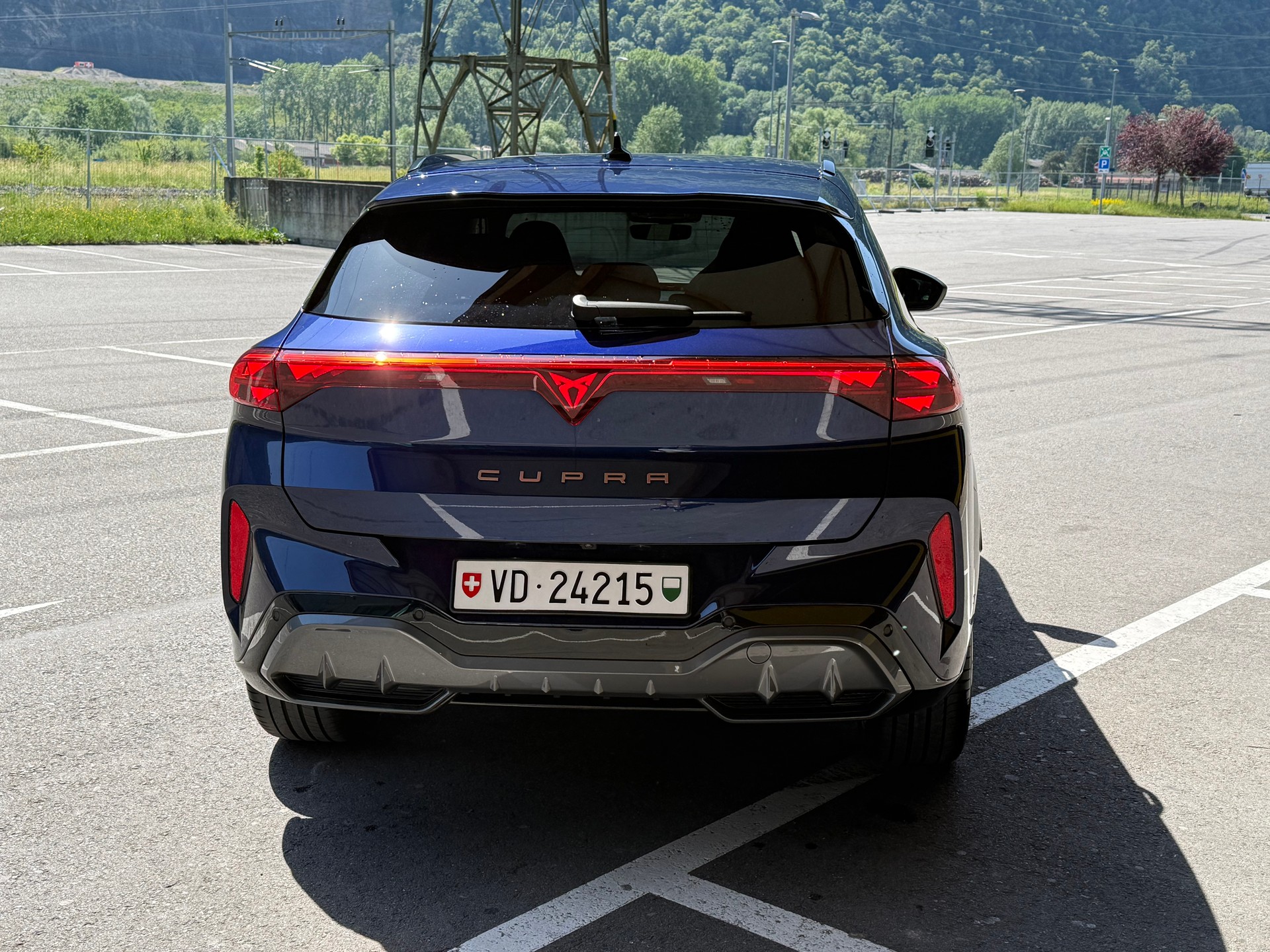 CUPRA 1.5 eTSI DSG-image-2