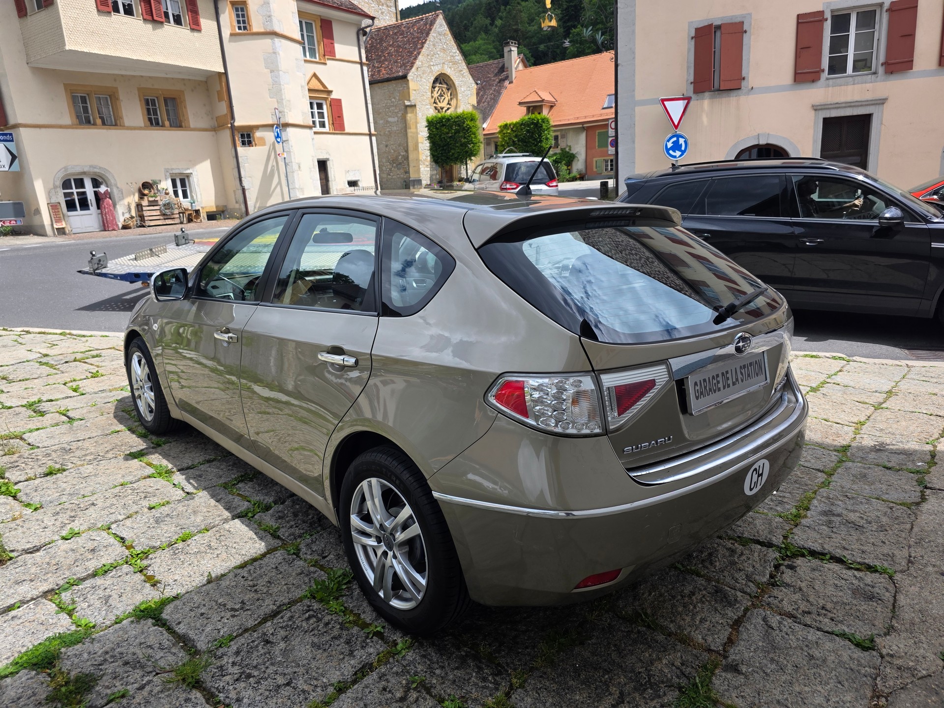 SUBARU Impreza 1.5R Swiss Automatic-image-5