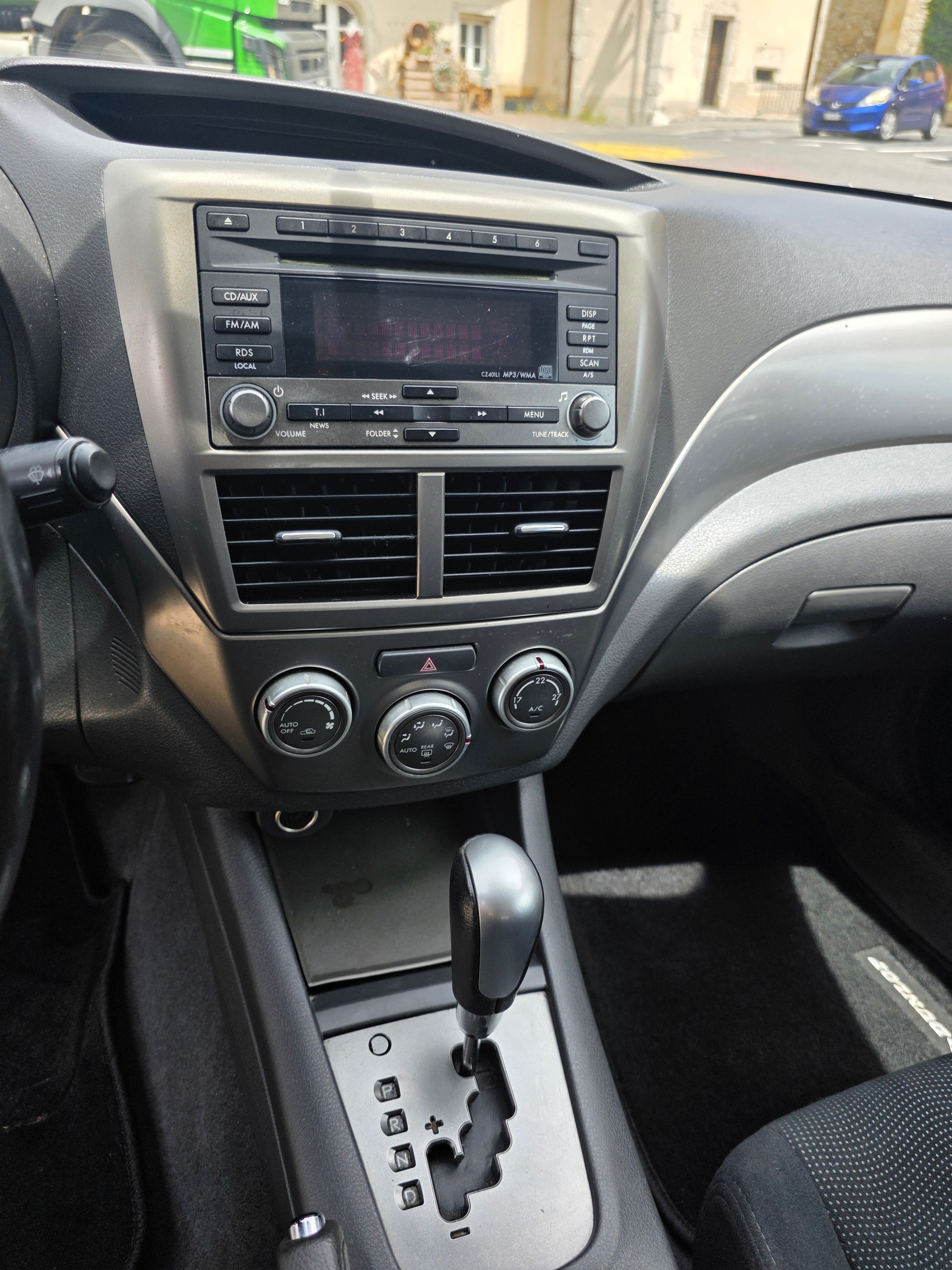 SUBARU Impreza 1.5R Swiss Automatic-image-7