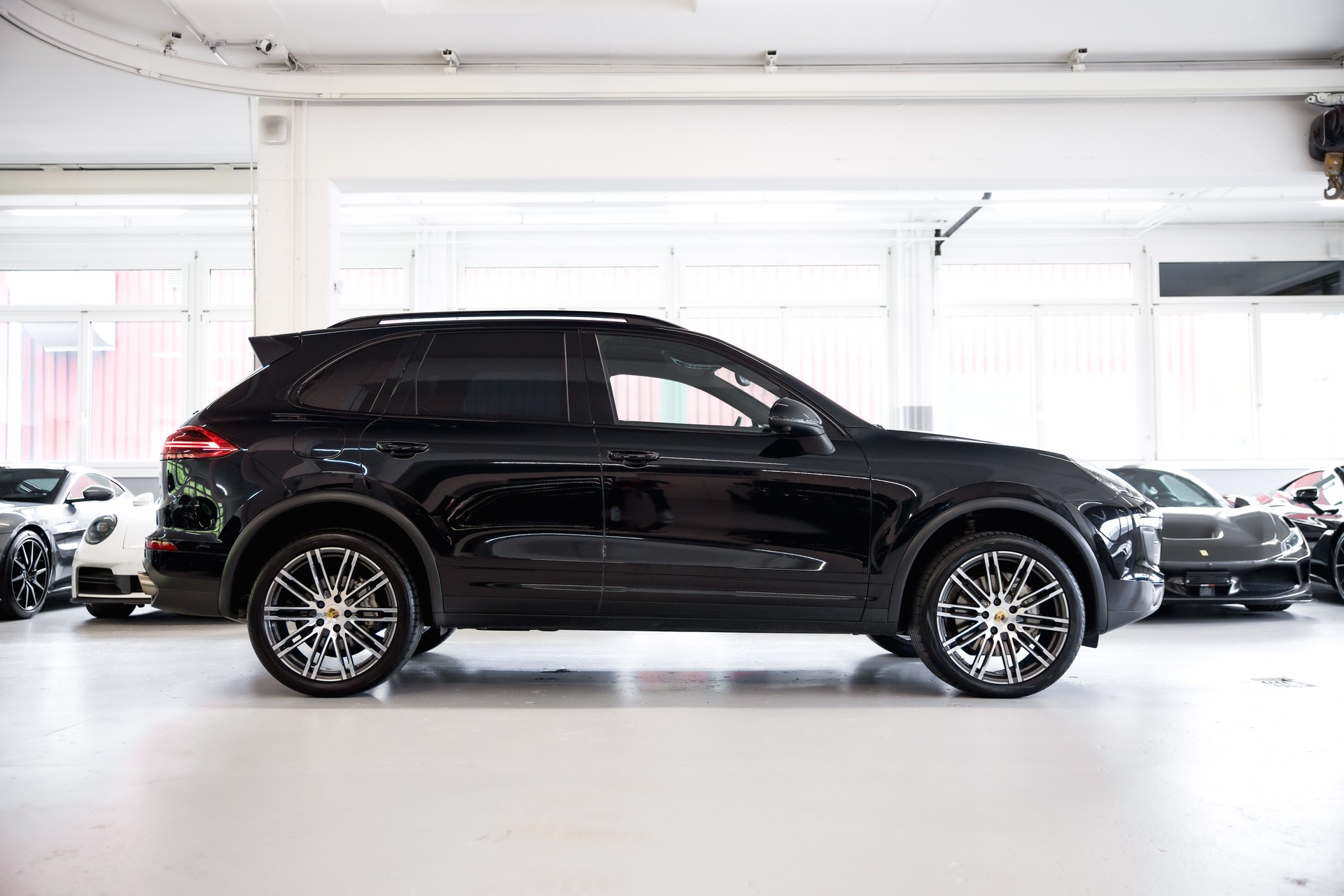 PORSCHE Cayenne S Diesel-image-3