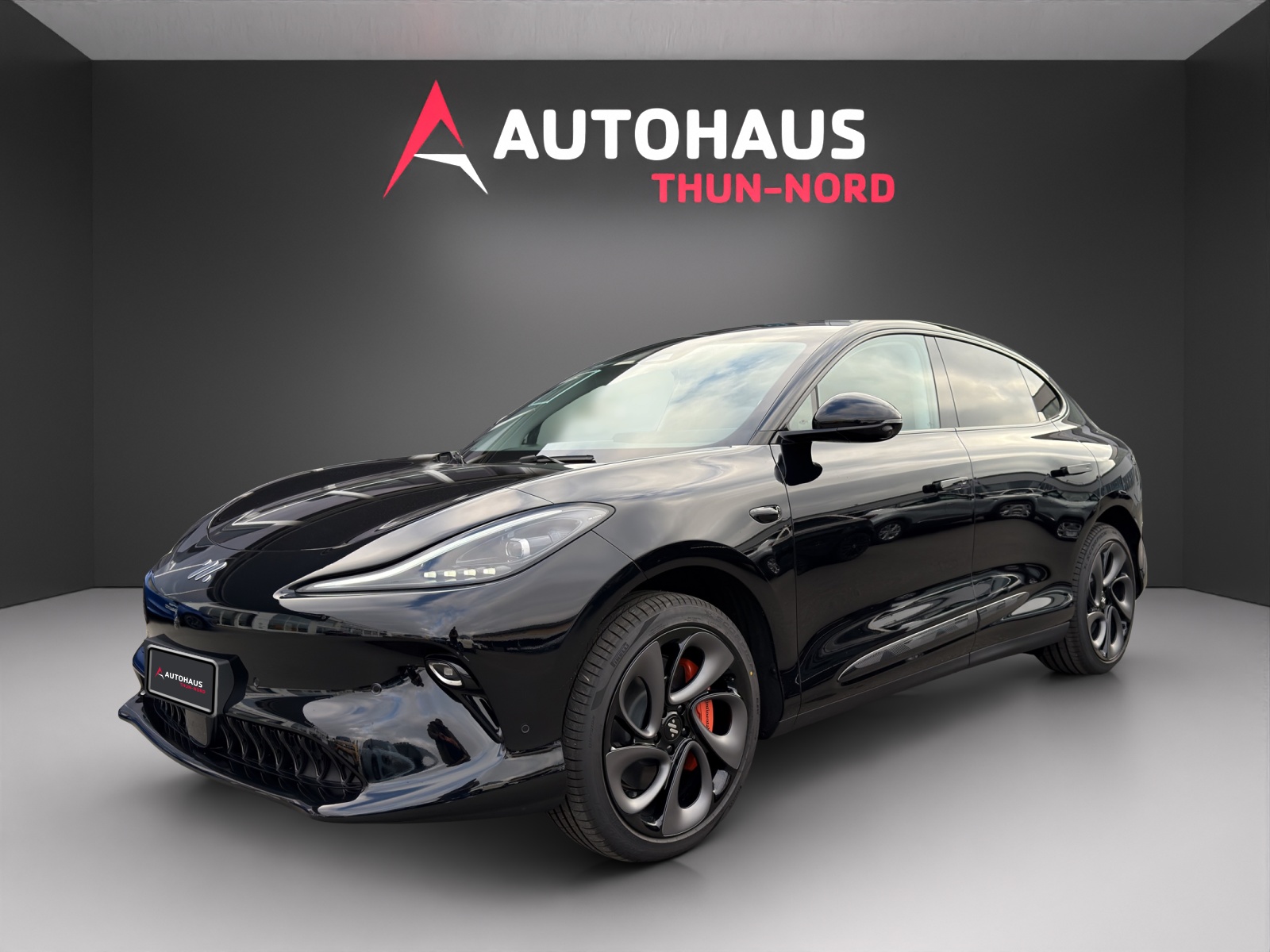MG IM6 100 kWh Performance 21 4WD-image-0