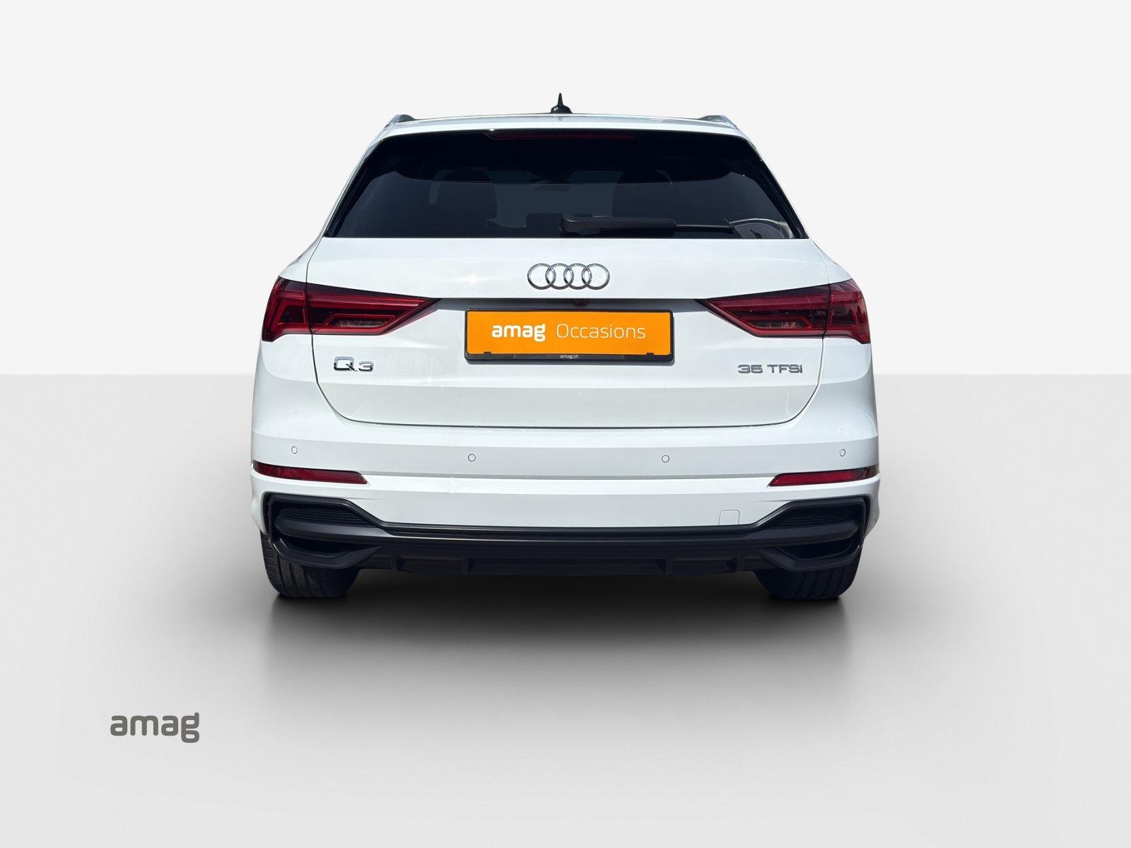 AUDI Q3 35 TFSI S line Attraction S-tronic-image-3