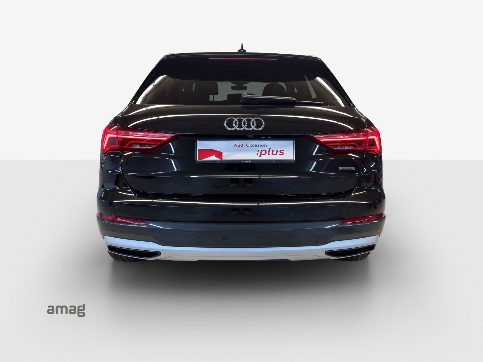 AUDI Q3 40 TFSI advanced quattro S-tronic-image-3