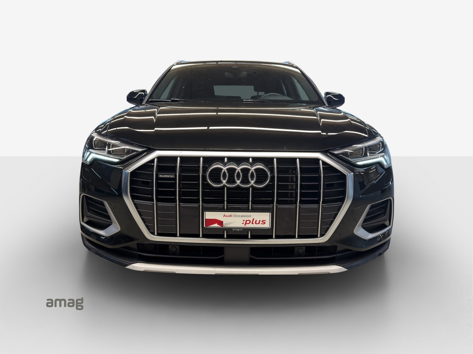 AUDI Q3 40 TFSI advanced quattro S-tronic-image-6