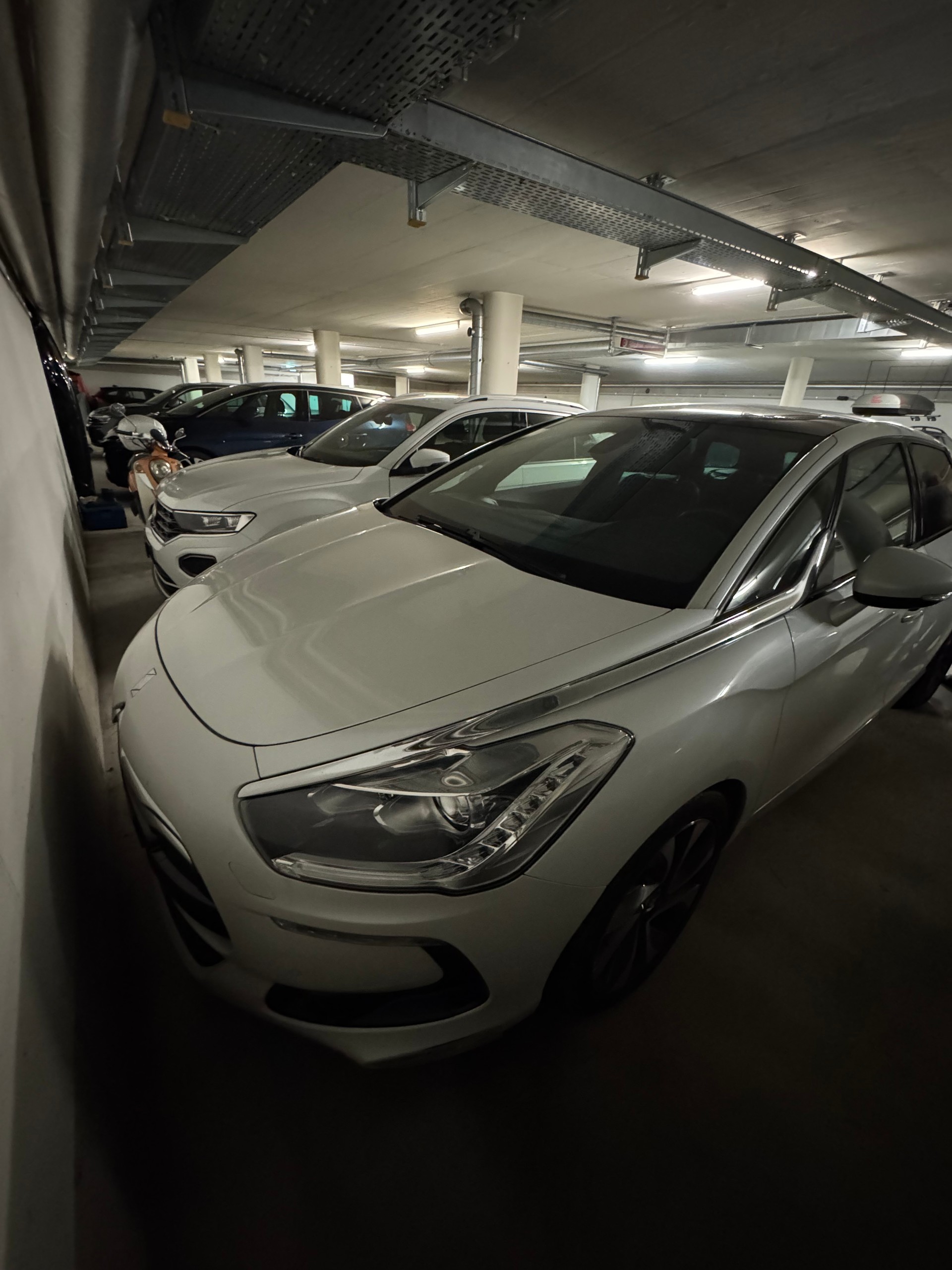 DS AUTOMOBILES 2.0 HDi Chic-image-0
