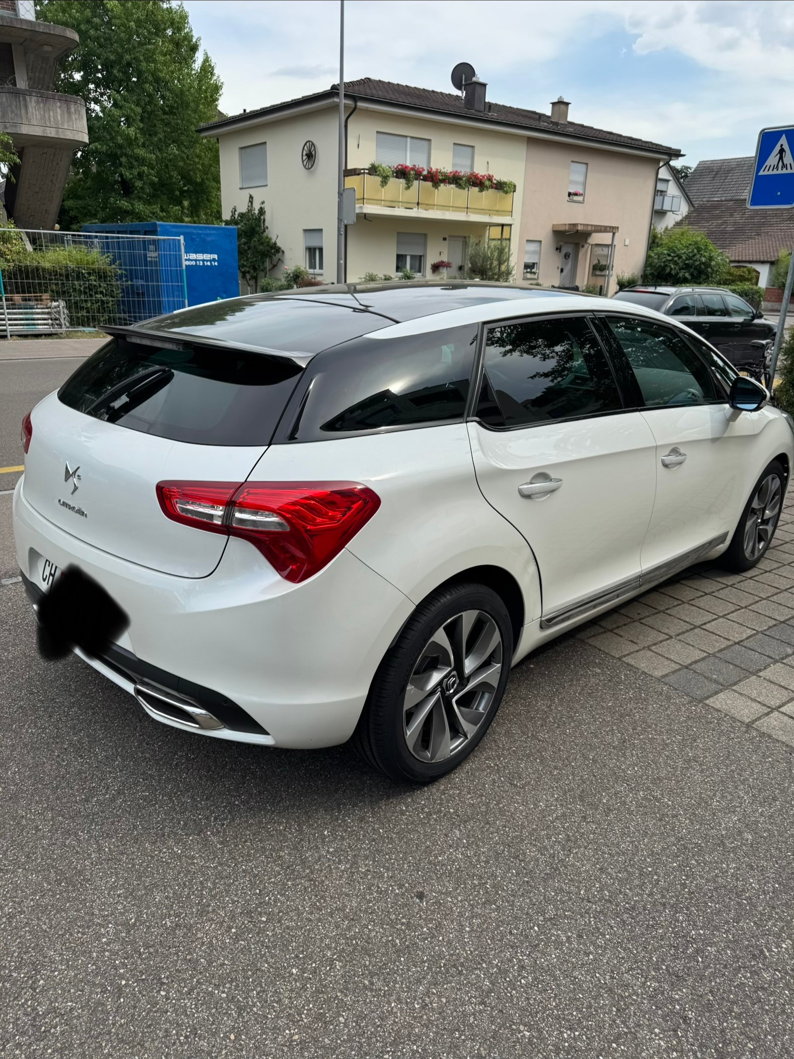 DS AUTOMOBILES 2.0 HDi Chic-image-1