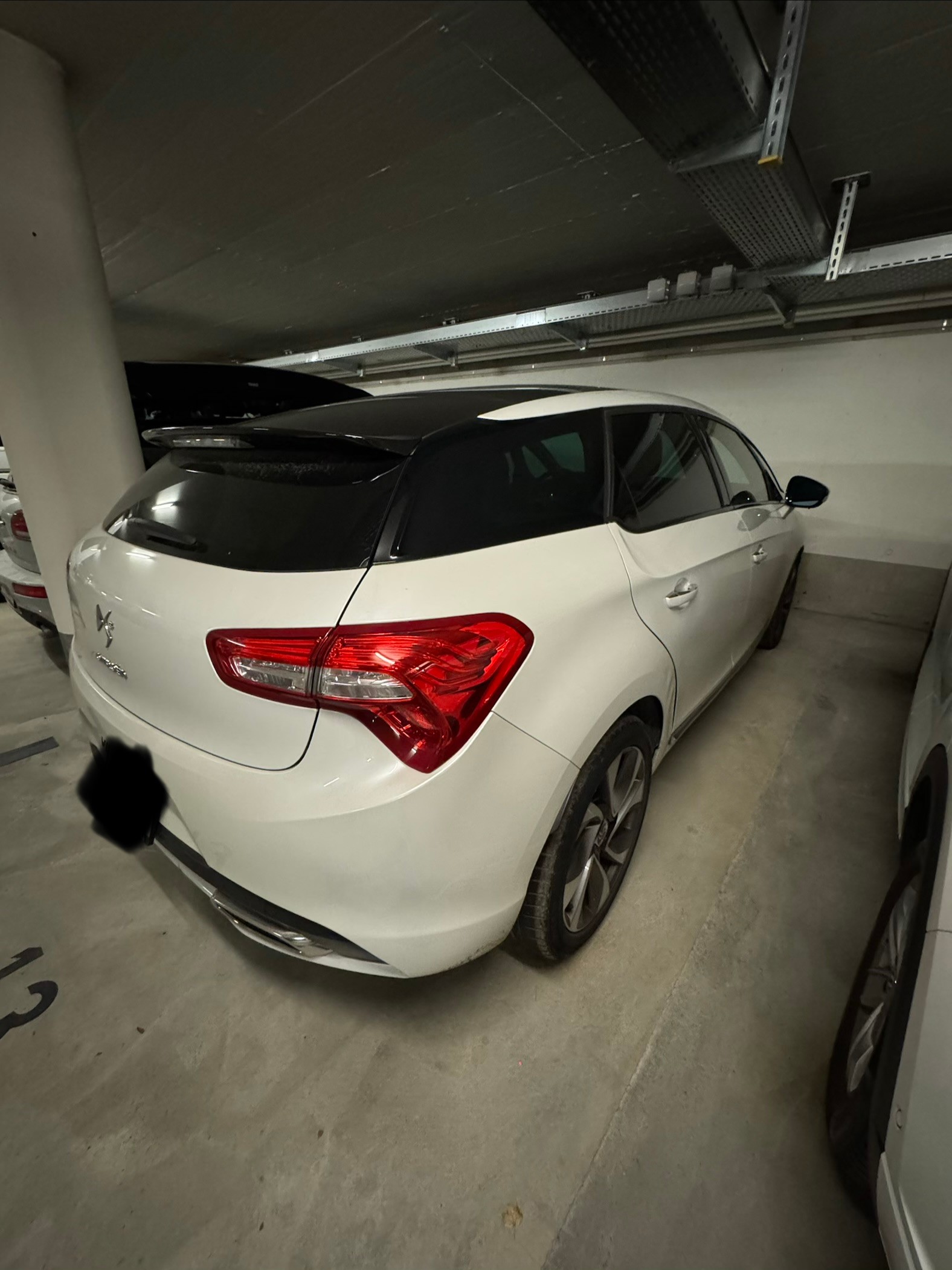 DS AUTOMOBILES 2.0 HDi Chic-image-1