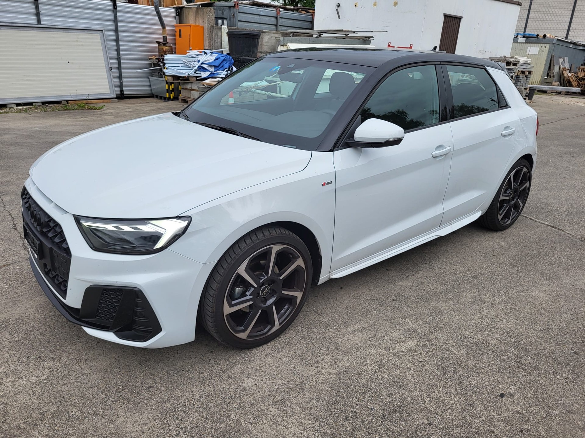 AUDI A1 Sportback 35 TFSI S Line S-tronic-image-1