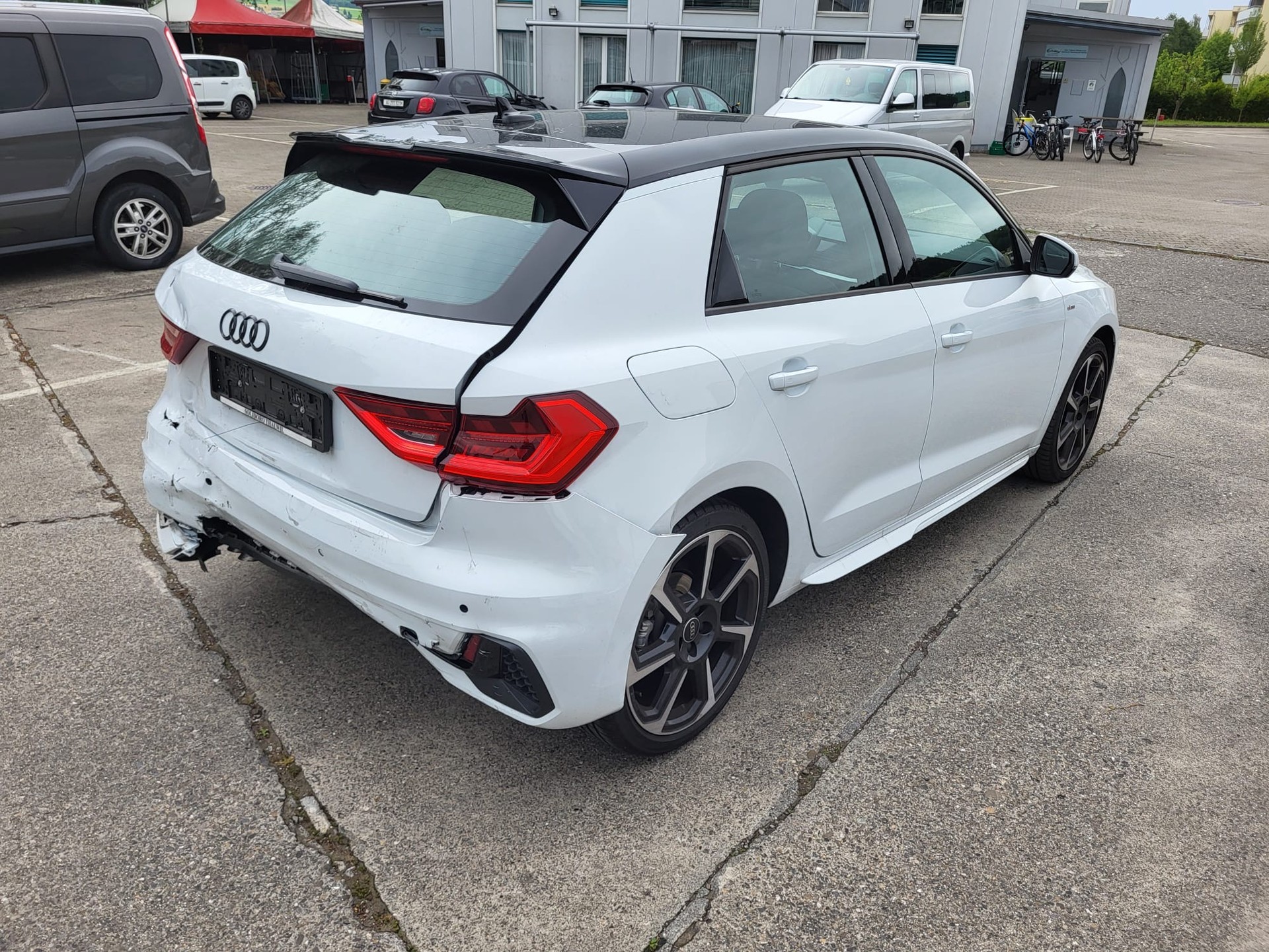 AUDI A1 Sportback 35 TFSI S Line S-tronic-image-5