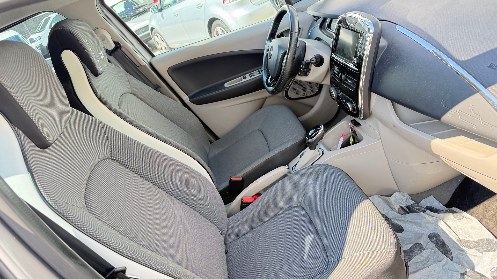 RENAULT Elettrica-image-6