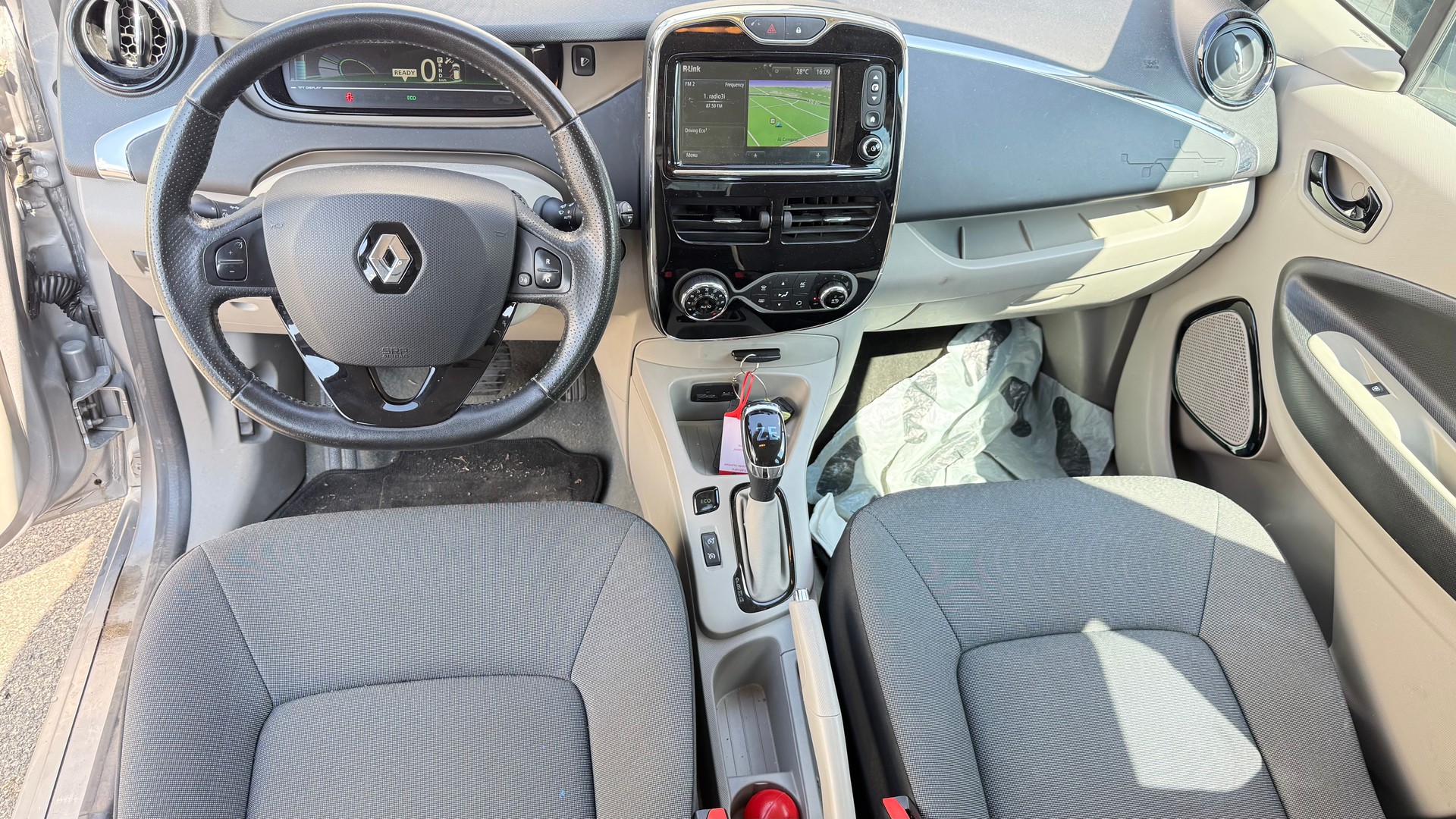 RENAULT Elettrica-image-5