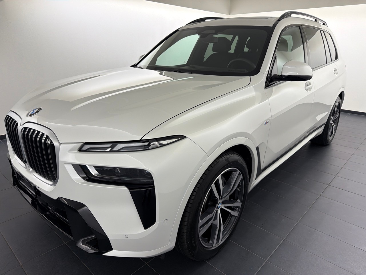BMW X7 xDr 48V 40d M Sport-image-0