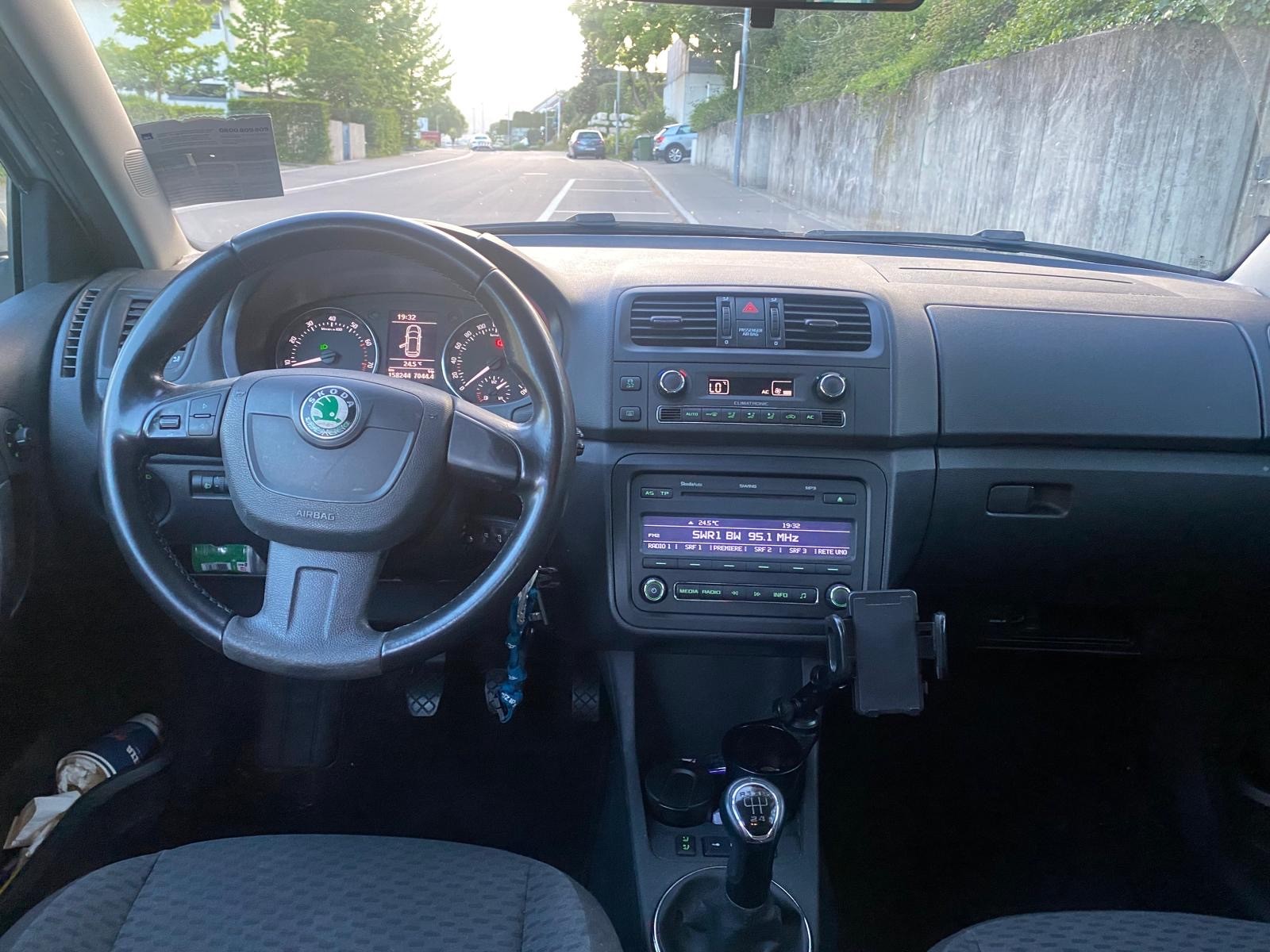 SKODA Fabia 1.2 TSI Family-image-11