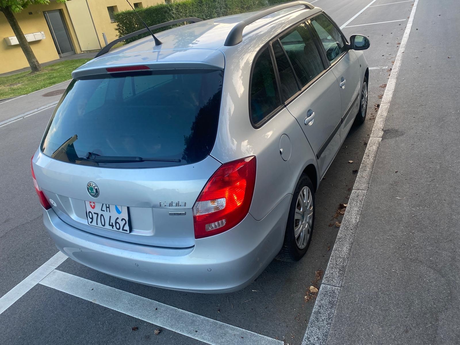 SKODA Fabia 1.2 TSI Family-image-3