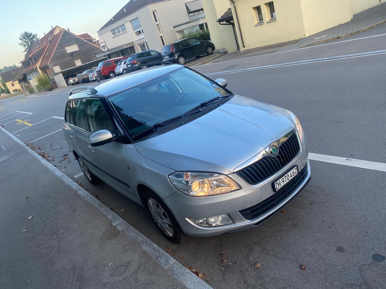 SKODA Fabia 1.2 TSI Family-image-0