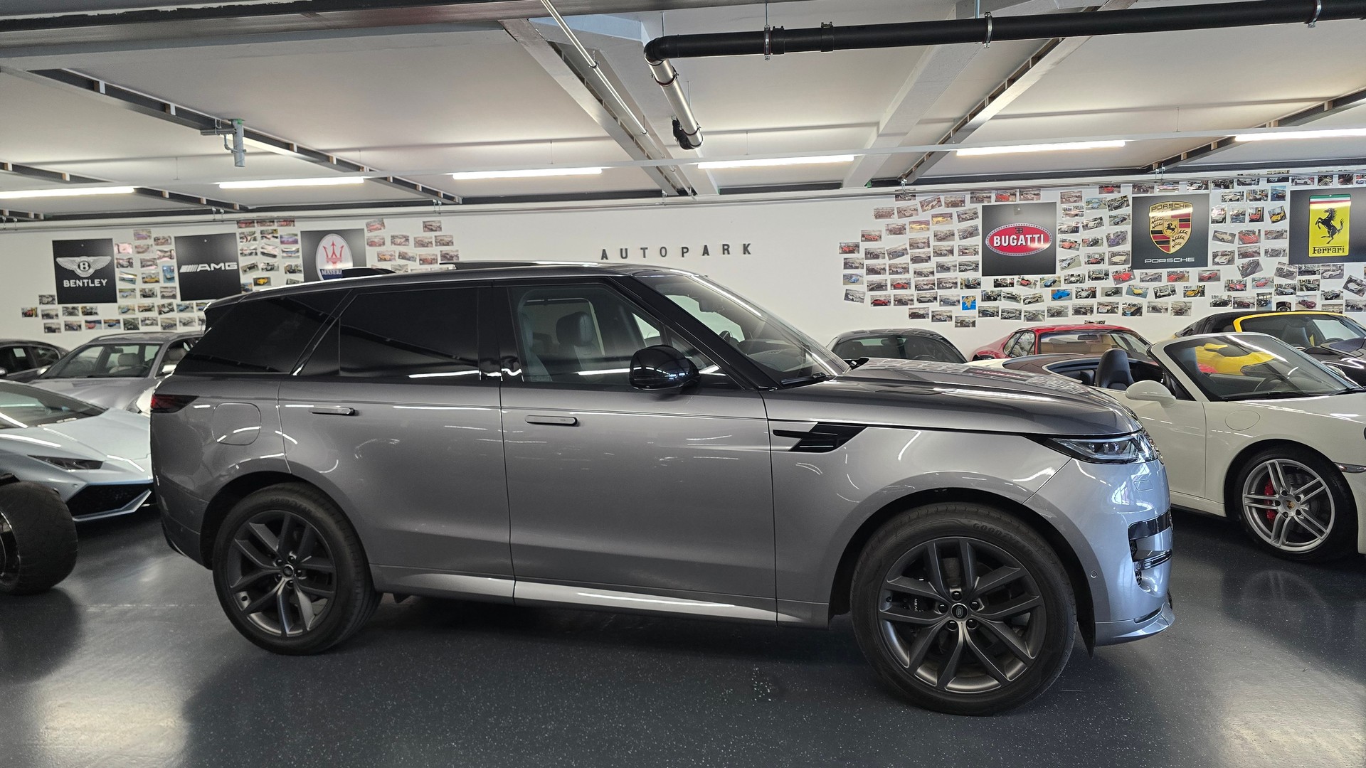 LAND ROVER Range Rover Sport D300 3.0 TD6 MHEV Dynamic SE Automatic-image-3