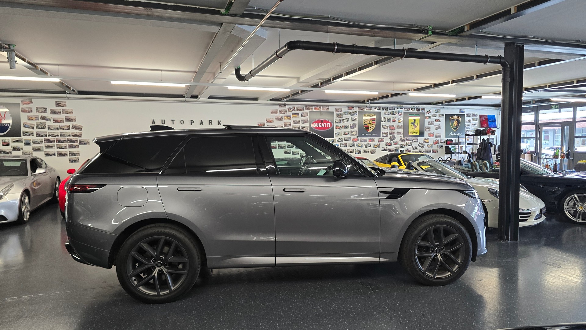 LAND ROVER Range Rover Sport D300 3.0 TD6 MHEV Dynamic SE Automatic-image-4
