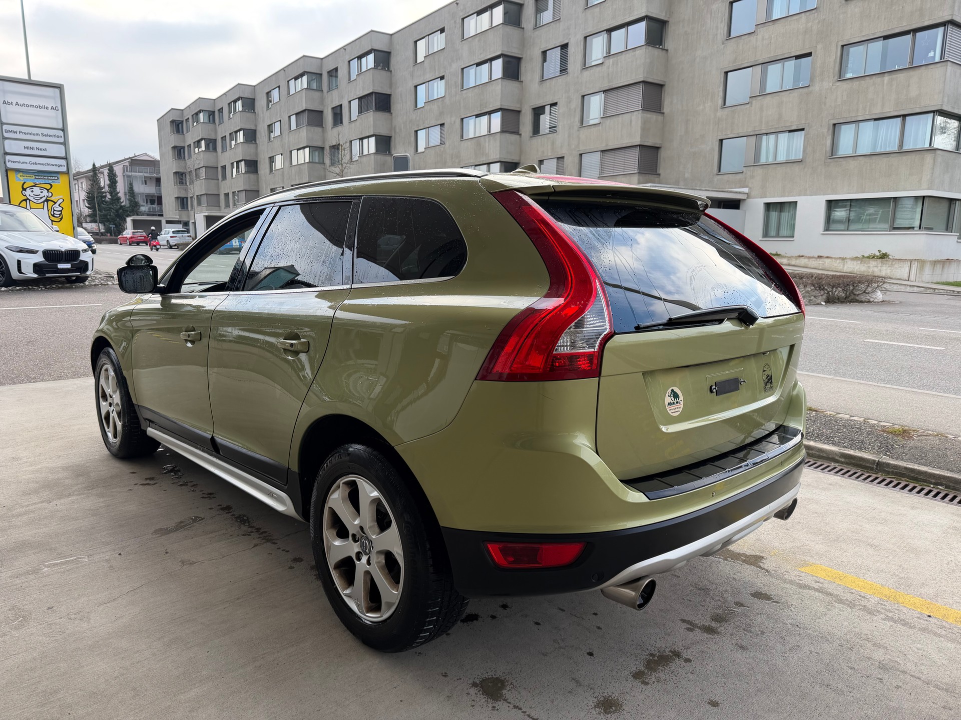 VOLVO XC60 T6 AWD Summum Geartronic-image-2
