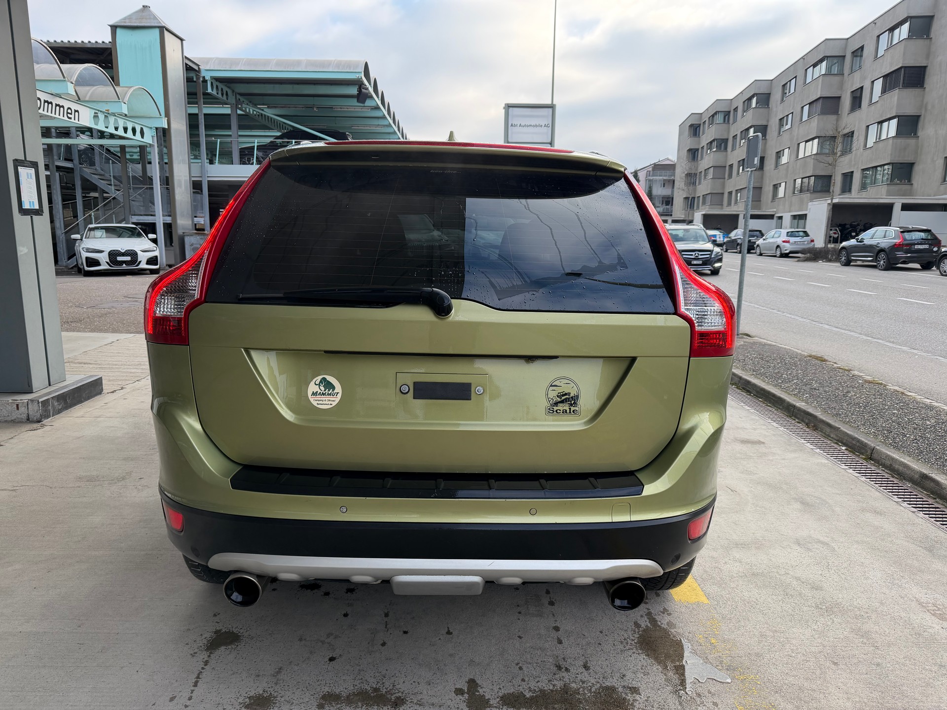 VOLVO XC60 T6 AWD Summum Geartronic-image-3